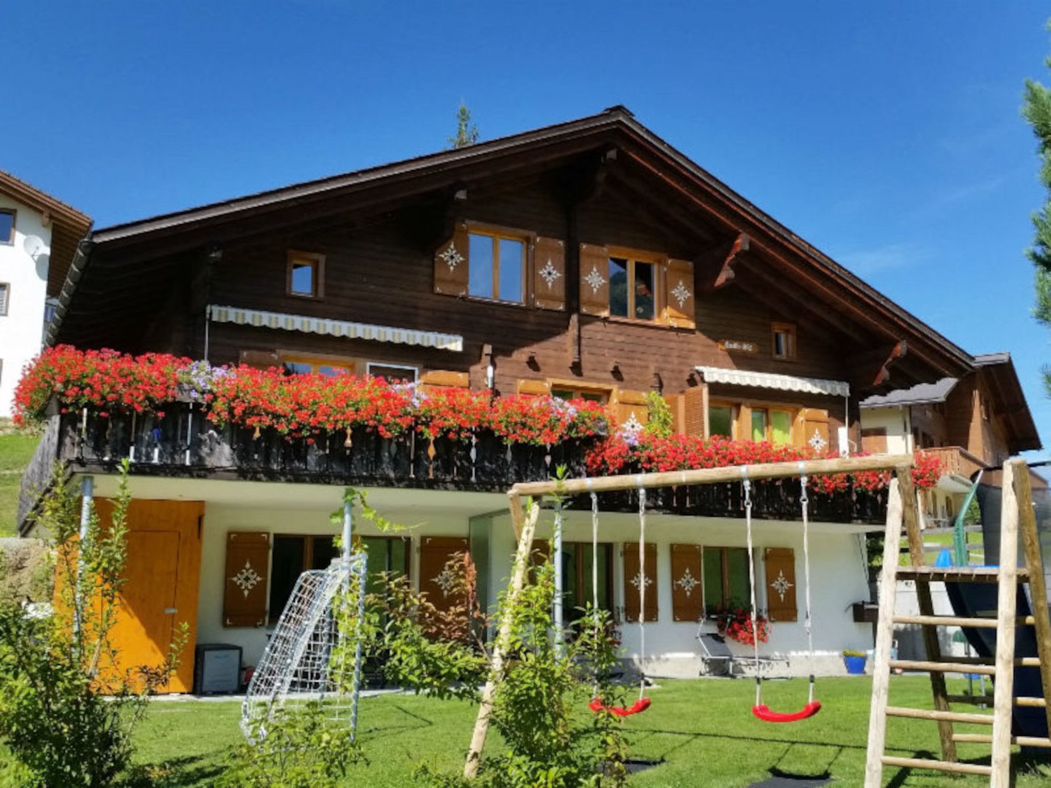 Appartement Schweizer, Obersaxen-Affeier, (Obersaxen), 34006B – Extérieur de la maison, photo 19 sur 23