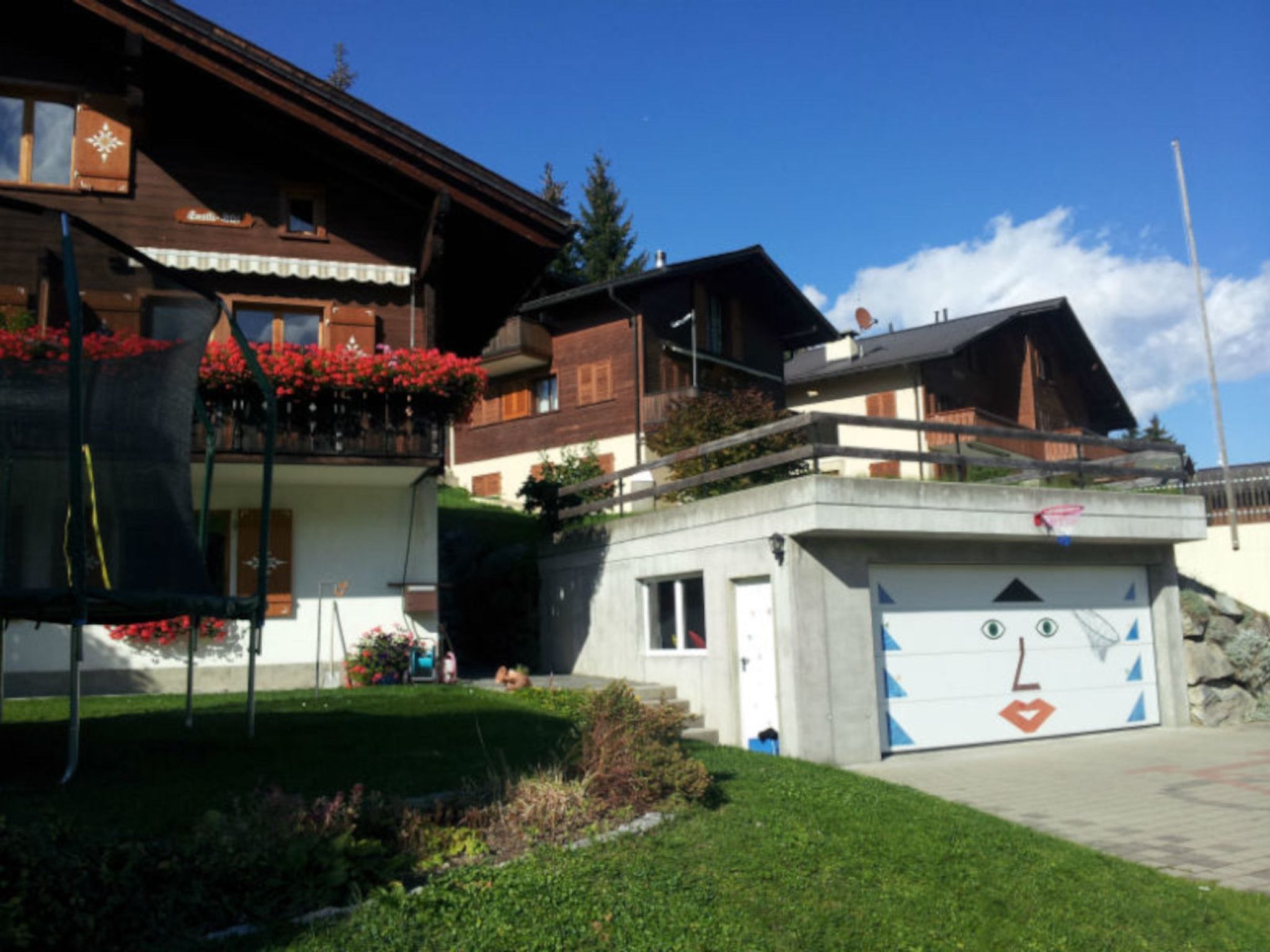Appartement Schweizer, Obersaxen-Affeier, (Obersaxen), 34006B – Extérieur de la maison, photo 3 sur 23