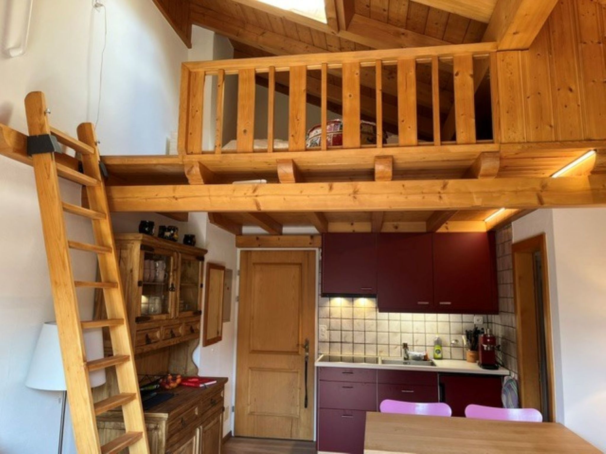 Appartement Bim Chappeli, Obersaxen-Affeier, (Obersaxen), 34013B – Cuisine et coin repas, photo 10 sur 16