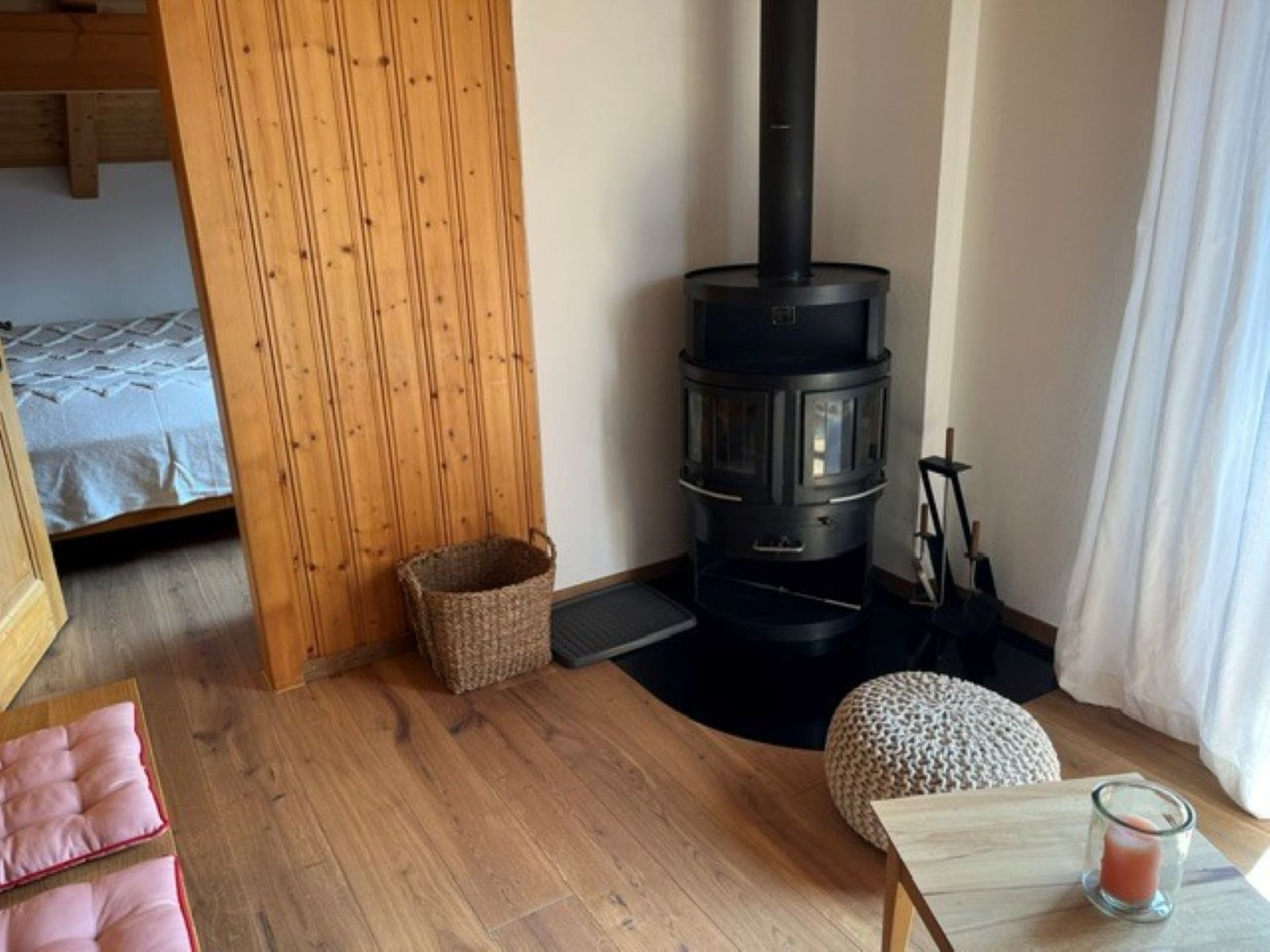 Appartement Bim Chappeli, Obersaxen-Affeier, (Obersaxen), 34013B – Séjour, photo 12 sur 16