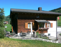 Knus appartement voor 6 aan de skipiste in Obersaxen met balkon - thumbnail 4