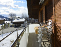 Knus appartement voor 6 aan de skipiste in Obersaxen met balkon - thumbnail 3