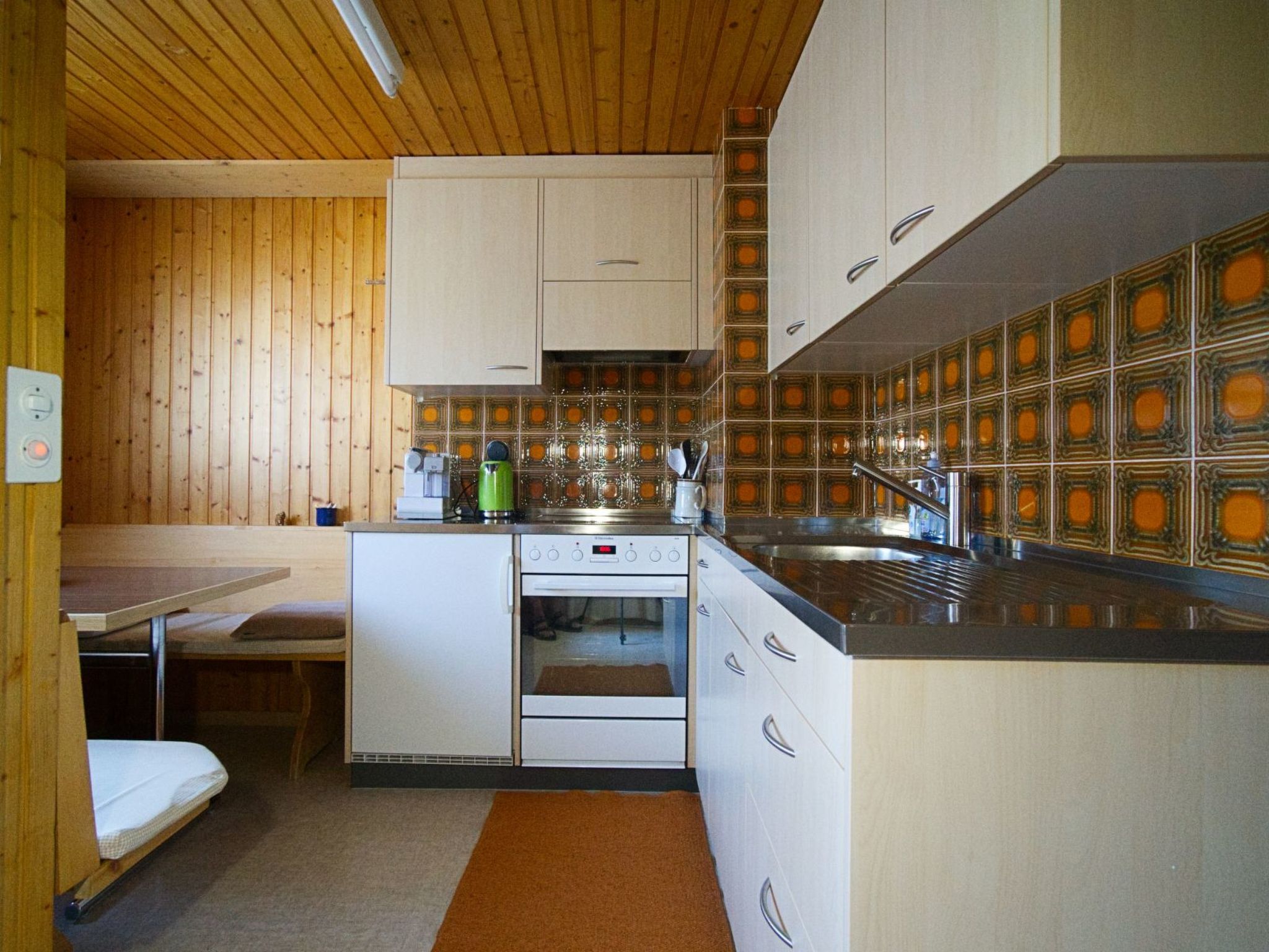 Appartement Genoveva Sax, Obersaxen-Meierhof, (Obersaxen), 34065B – Cuisine et coin repas, photo 15 sur 16
