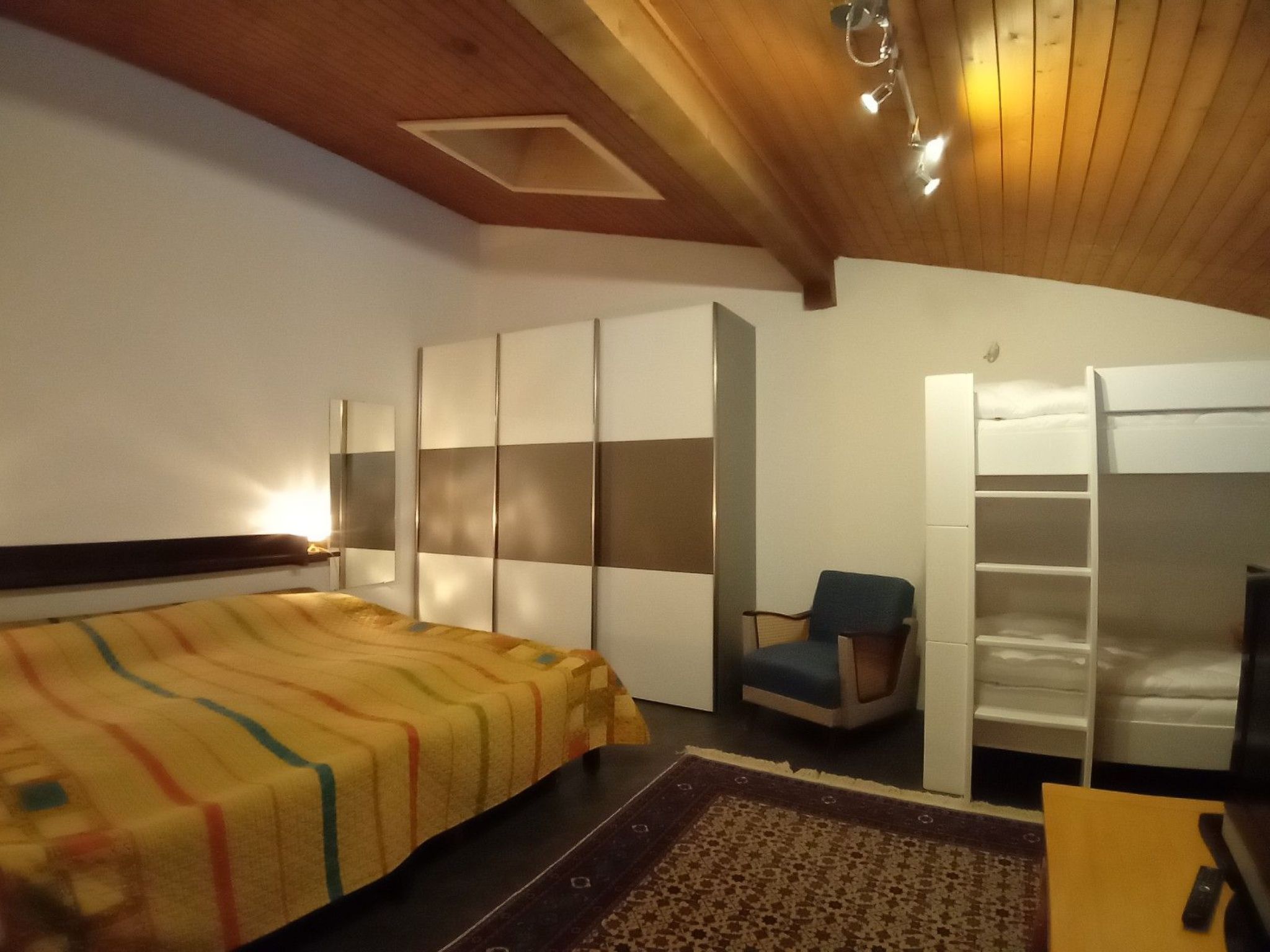 Appartement Crestahüs Seeberger, Obersaxen-Misanenga, (Obersaxen), 33409B – Chambre, photo 5 sur 11