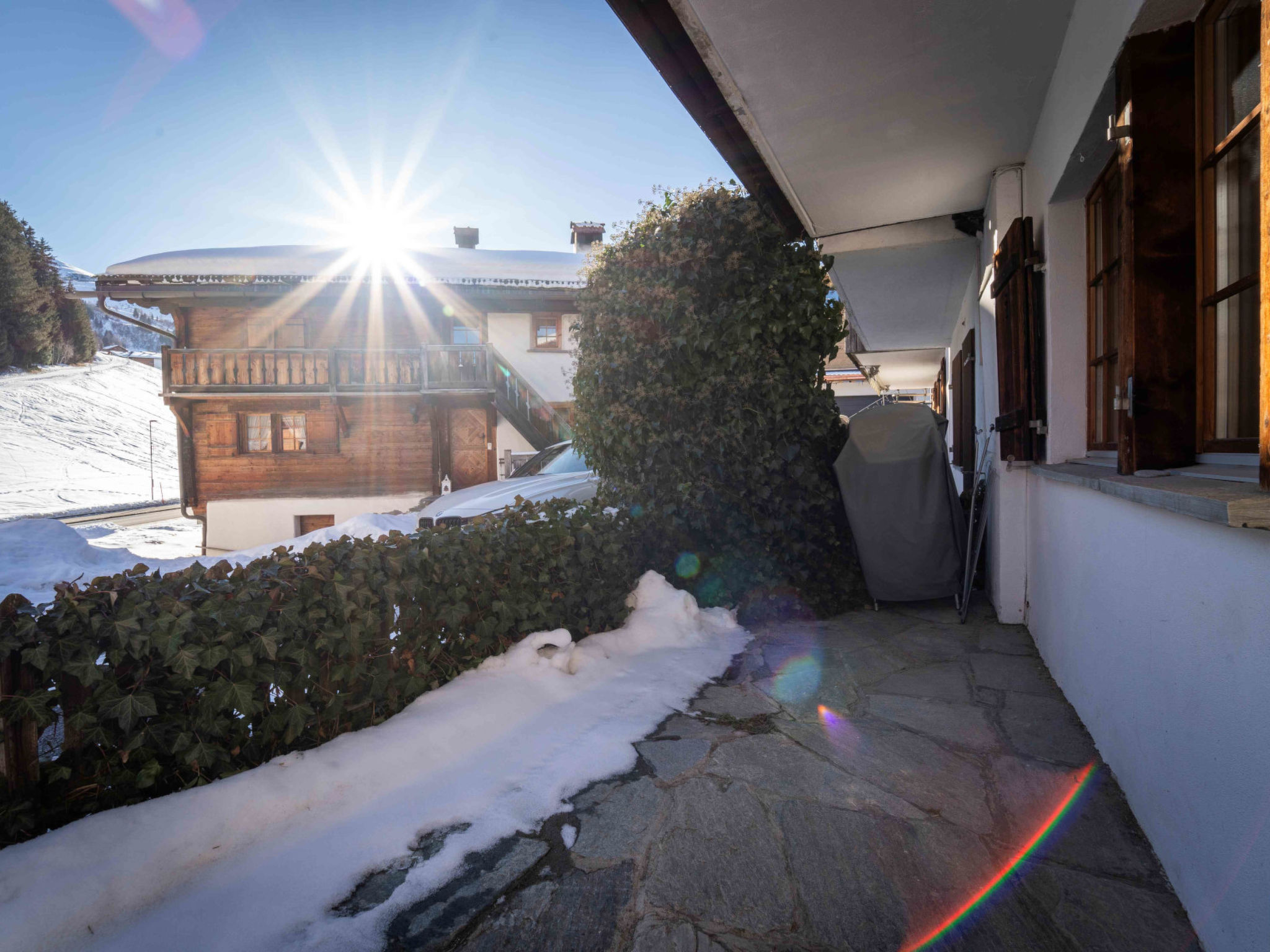 Knus chalet aan de skipiste met uitzicht op de Zwitserse bergen - foto 11