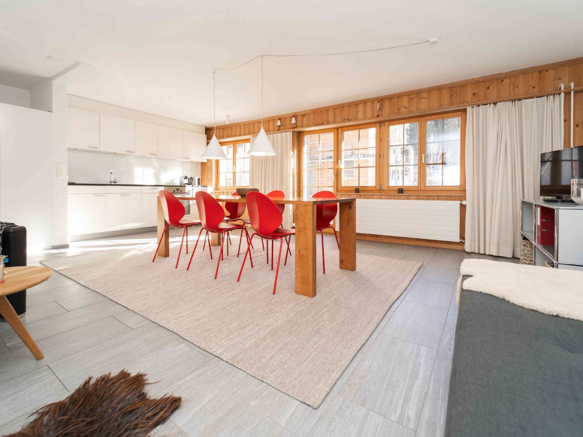 Appartement Casa Fulin, Obersaxen Affeier, (Obersaxen Affeier), 34075B – Cuisine et coin repas, photo 7 sur 23