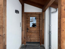 Sfeervol bergappartement aan de skipiste in Obersaxen-Miraniga - thumbnail 5
