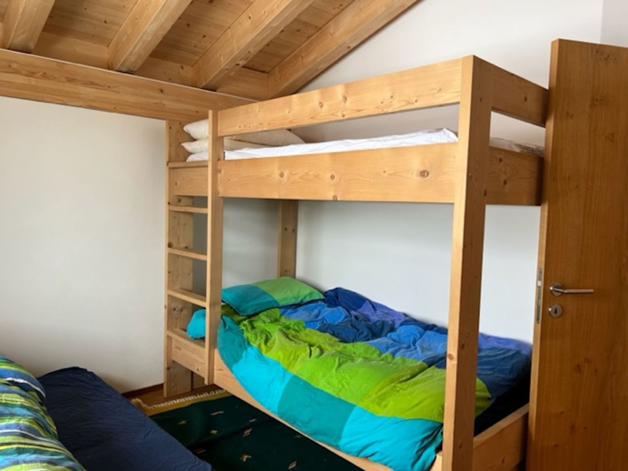 Appartement Hirtegga 1, Obersaxen-Miraniga, (Obersaxen), 38096B – Chambre, photo 24 sur 31