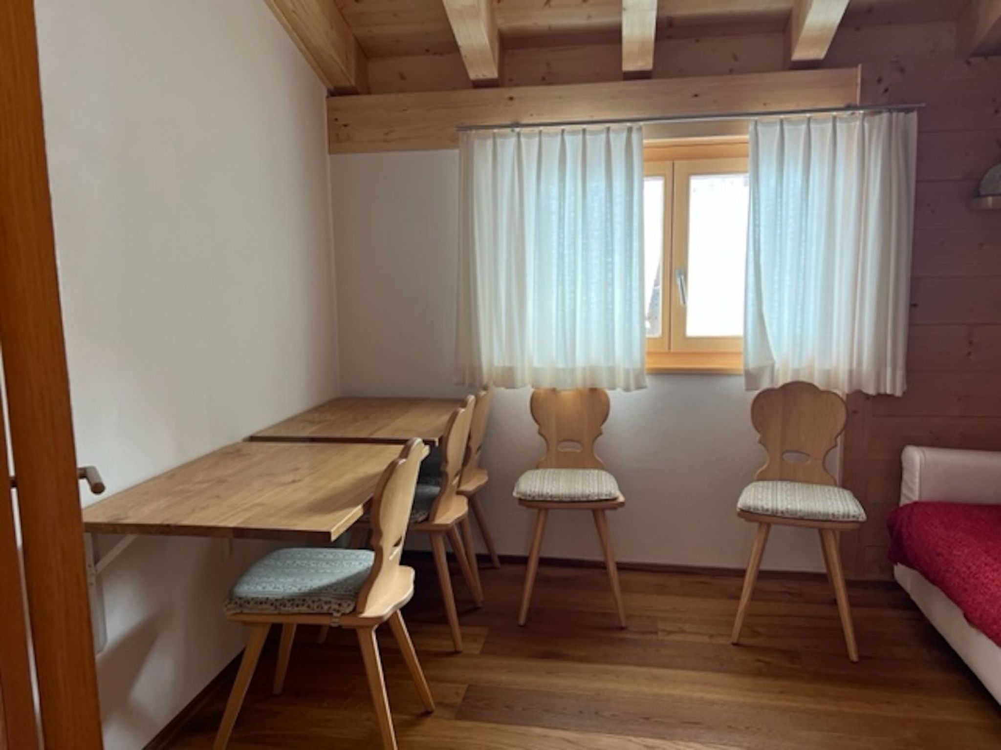 Appartement Hirtegga 1, Obersaxen-Miraniga, (Obersaxen), 38096B – Cuisine et coin repas, photo 17 sur 31