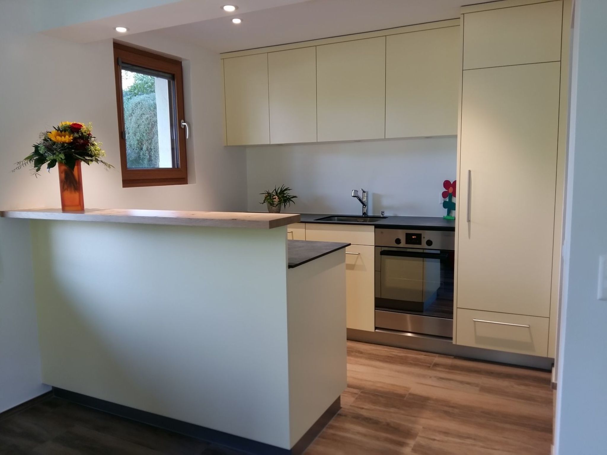 Appartement Schweizer, Obersaxen-Affeier, (Obersaxen), 34006B – Cuisine et coin repas, photo 12 sur 29