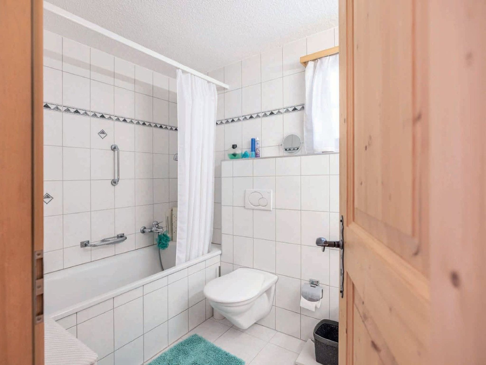 Alprüüsch, Obersaxen-Misanenga, (Obersaxen), 34155B - Dedans