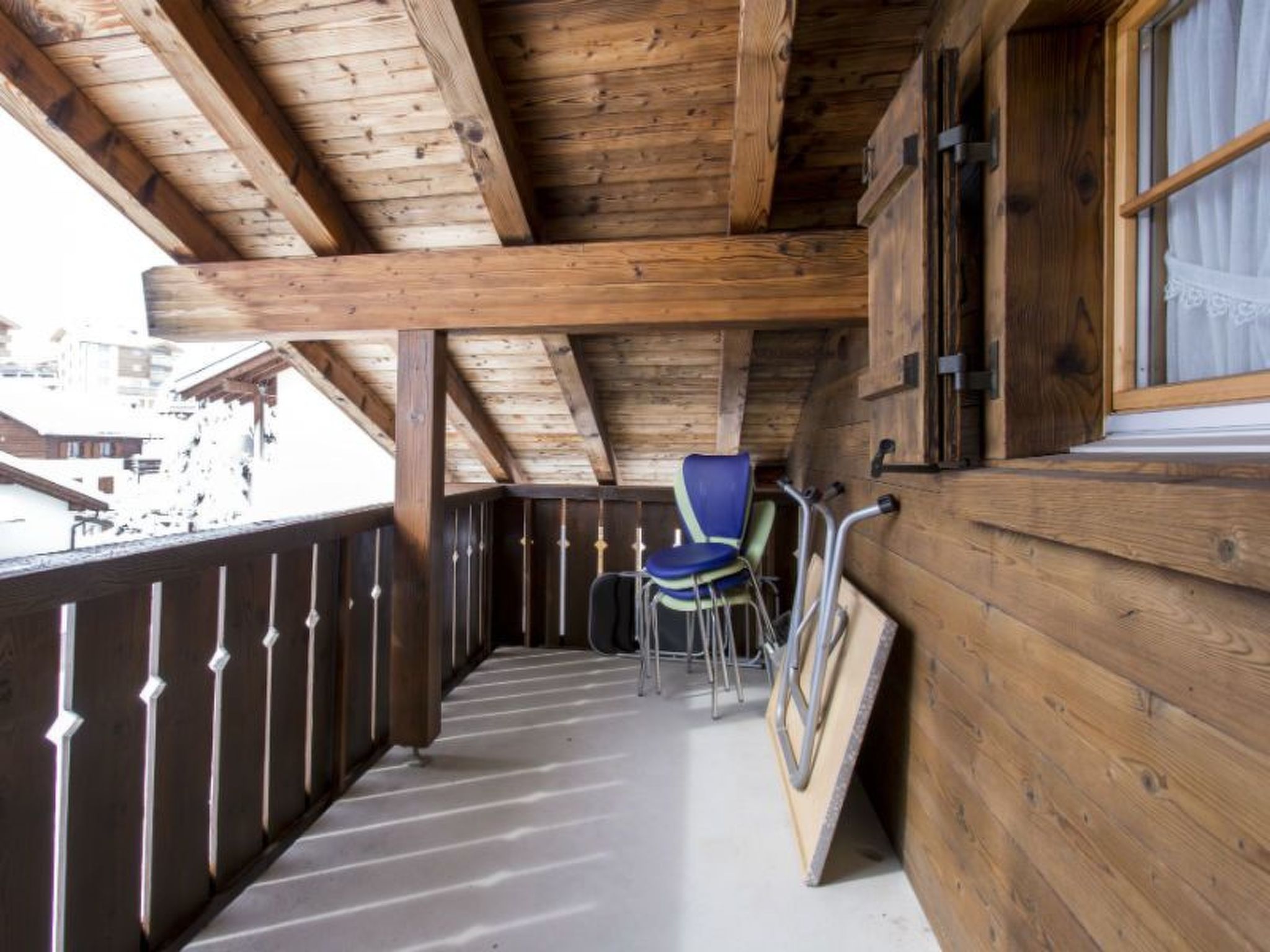 Appartement Arzgruoba, Obersaxen-Misanenga, (Obersaxen), 34027B – Terrasse, photo 14 sur 19