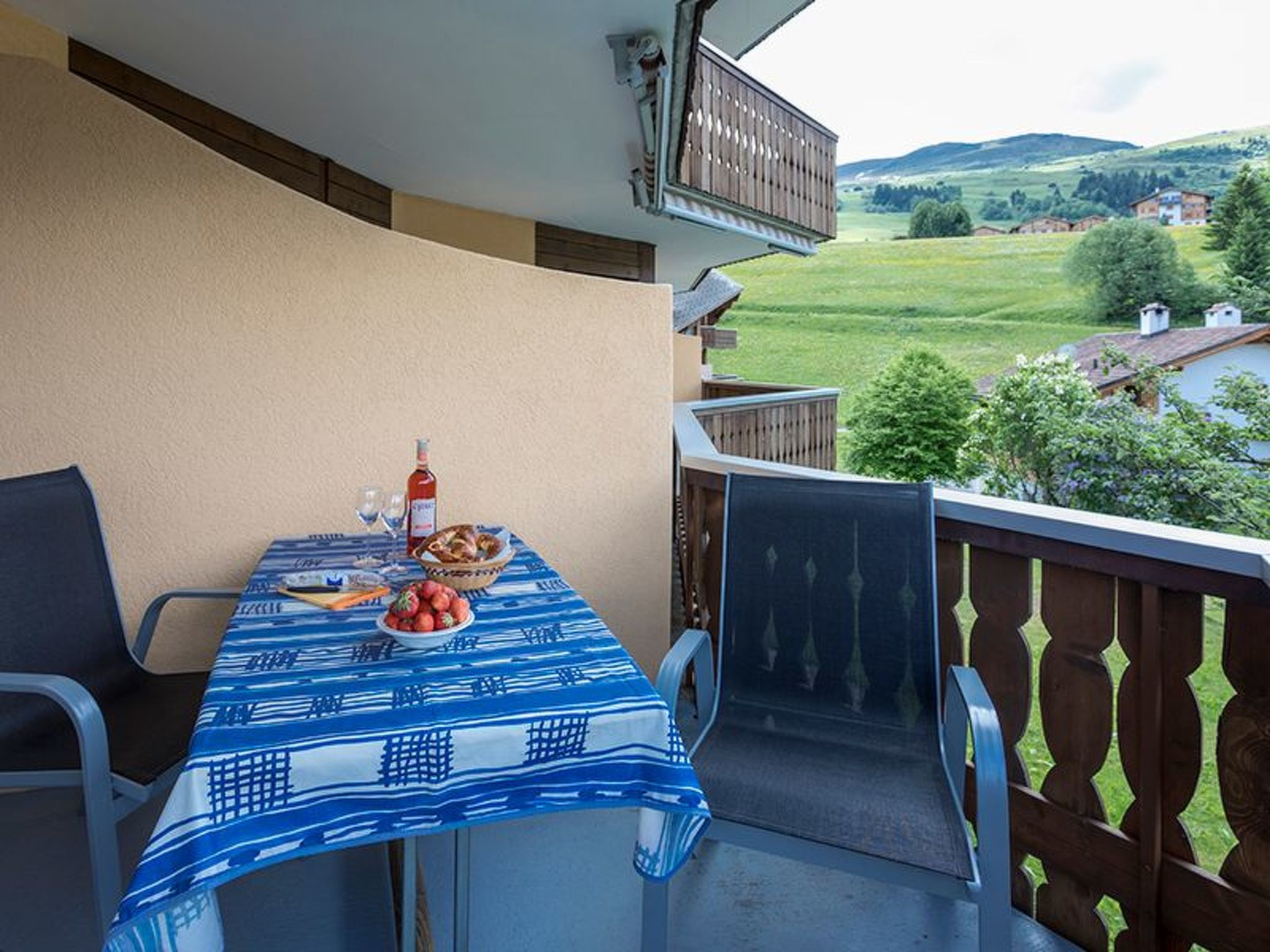 Arnika Kornmayer, Obersaxen-Affeier, (Obersaxen), 34001B - Buiten