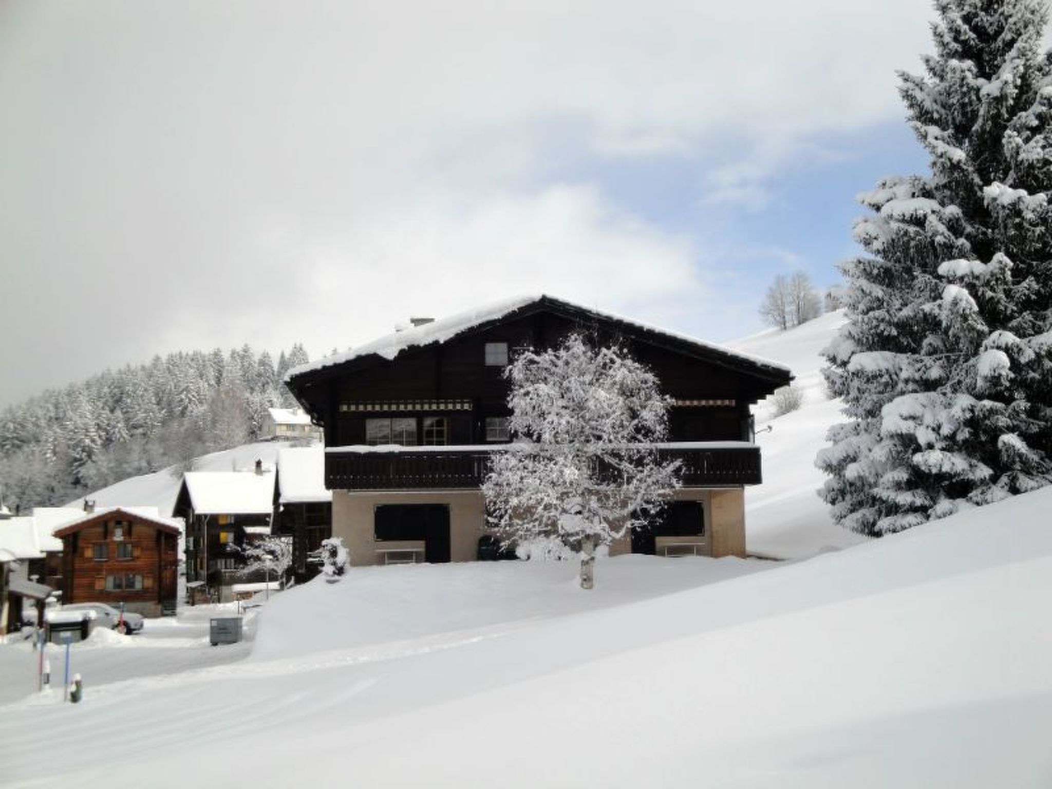 Appartement Gadola, Obersaxen-Meierhof, (Obersaxen), 34069B – Extérieur de la maison, photo 5 sur 20