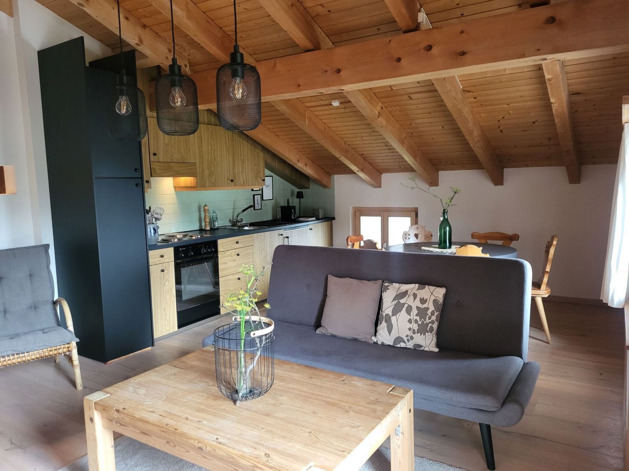 Appartement Vorpifal 19, Obersaxen-Affeier, (Obersaxen Affeier), 34102B – Cuisine et coin repas, photo 9 sur 11