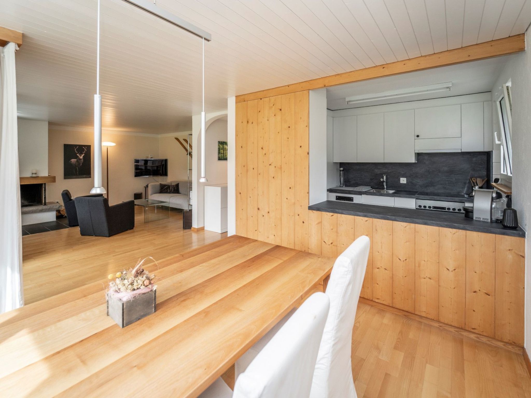 Appartement Casa Runaglias, Flond, (Flond), 37003B – Cuisine et coin repas, photo 19 sur 31