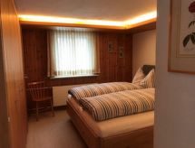 Knus bergappartement Casa Christina direct aan de skipiste in Flond - thumbnail 1