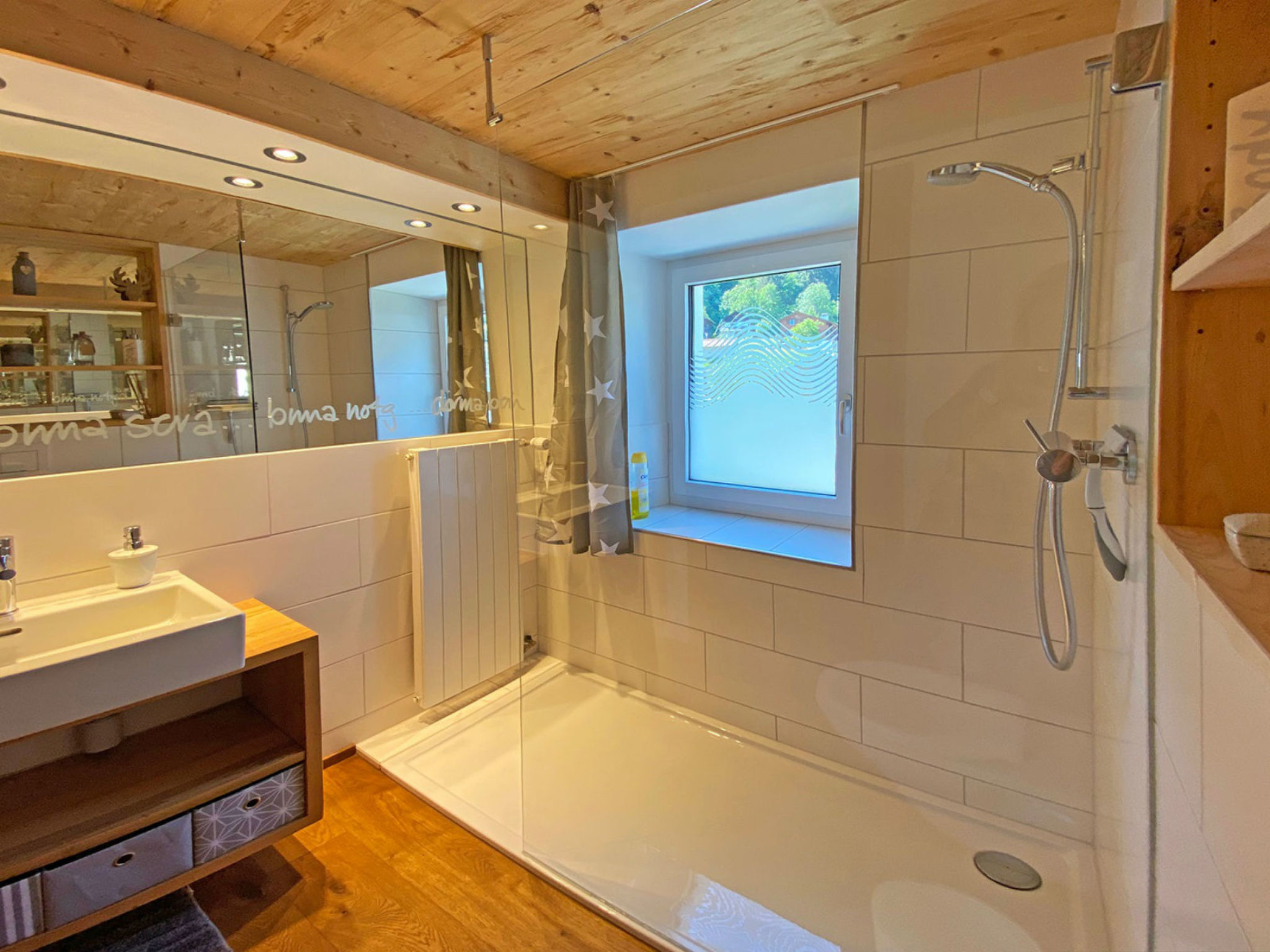 Casa Radieni, Flond, (Flond). - Binnen