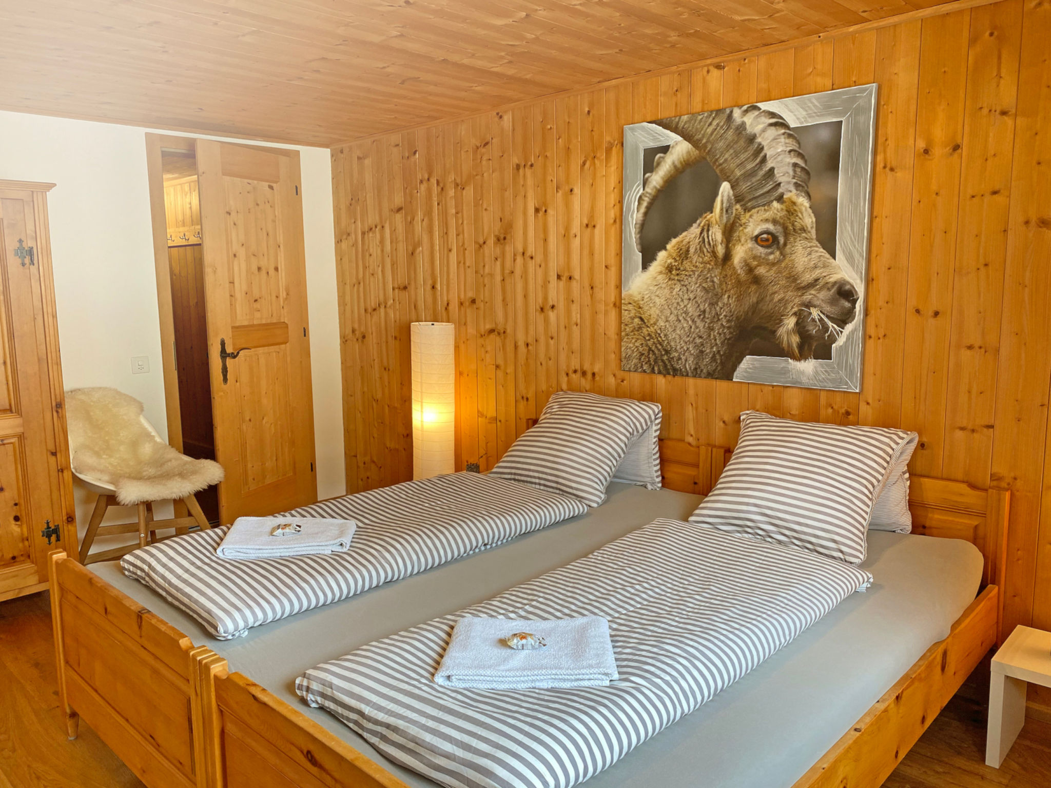 Casa Radieni, Flond, (Flond). - Binnen