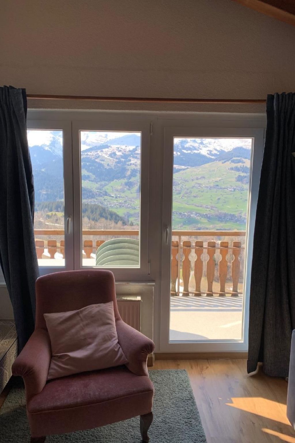 Aparthaus Surselva, direkt an der Skipiste