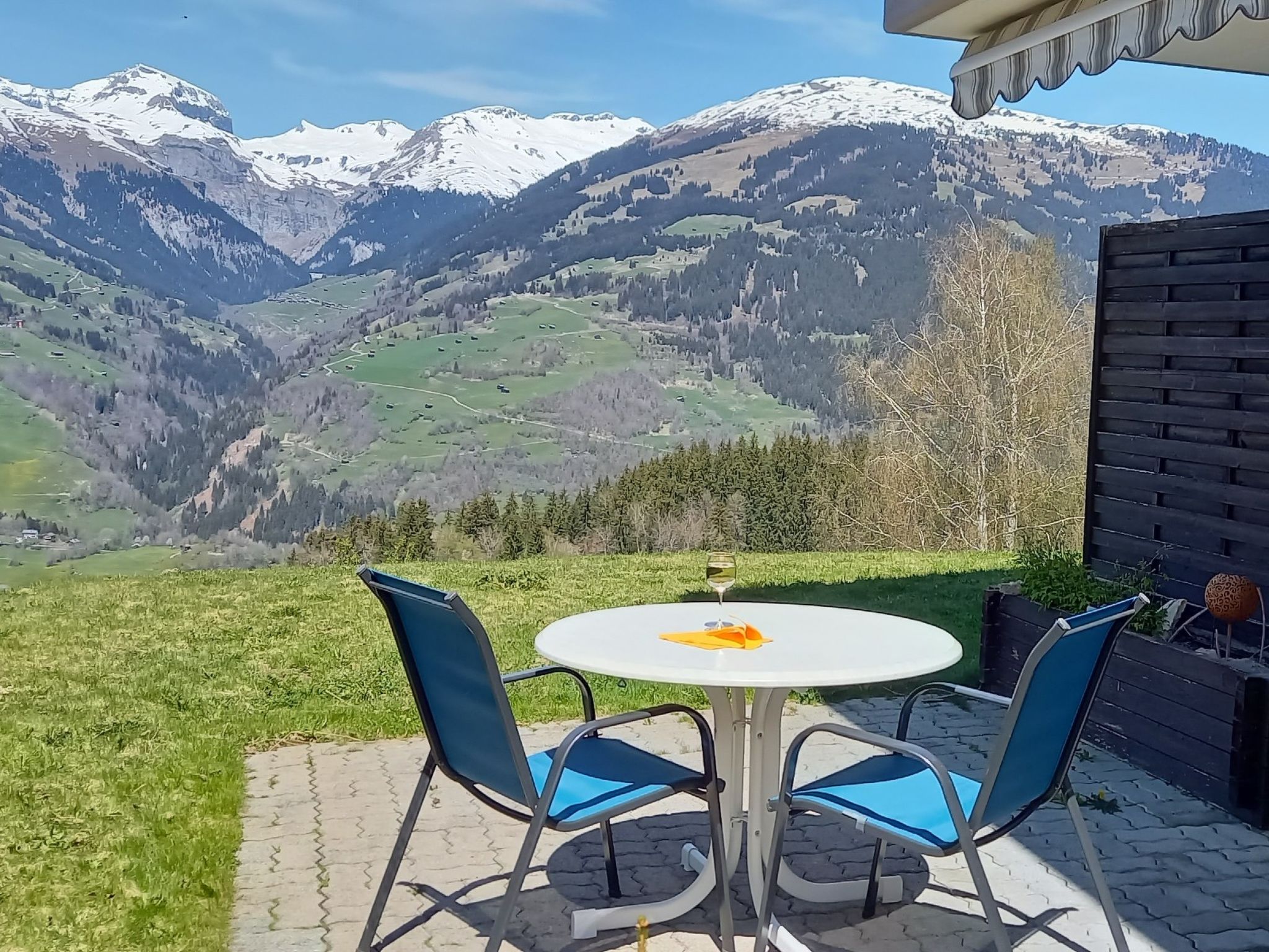 Seraina, Obersaxen-Valata, (Surcuolm). - Buiten