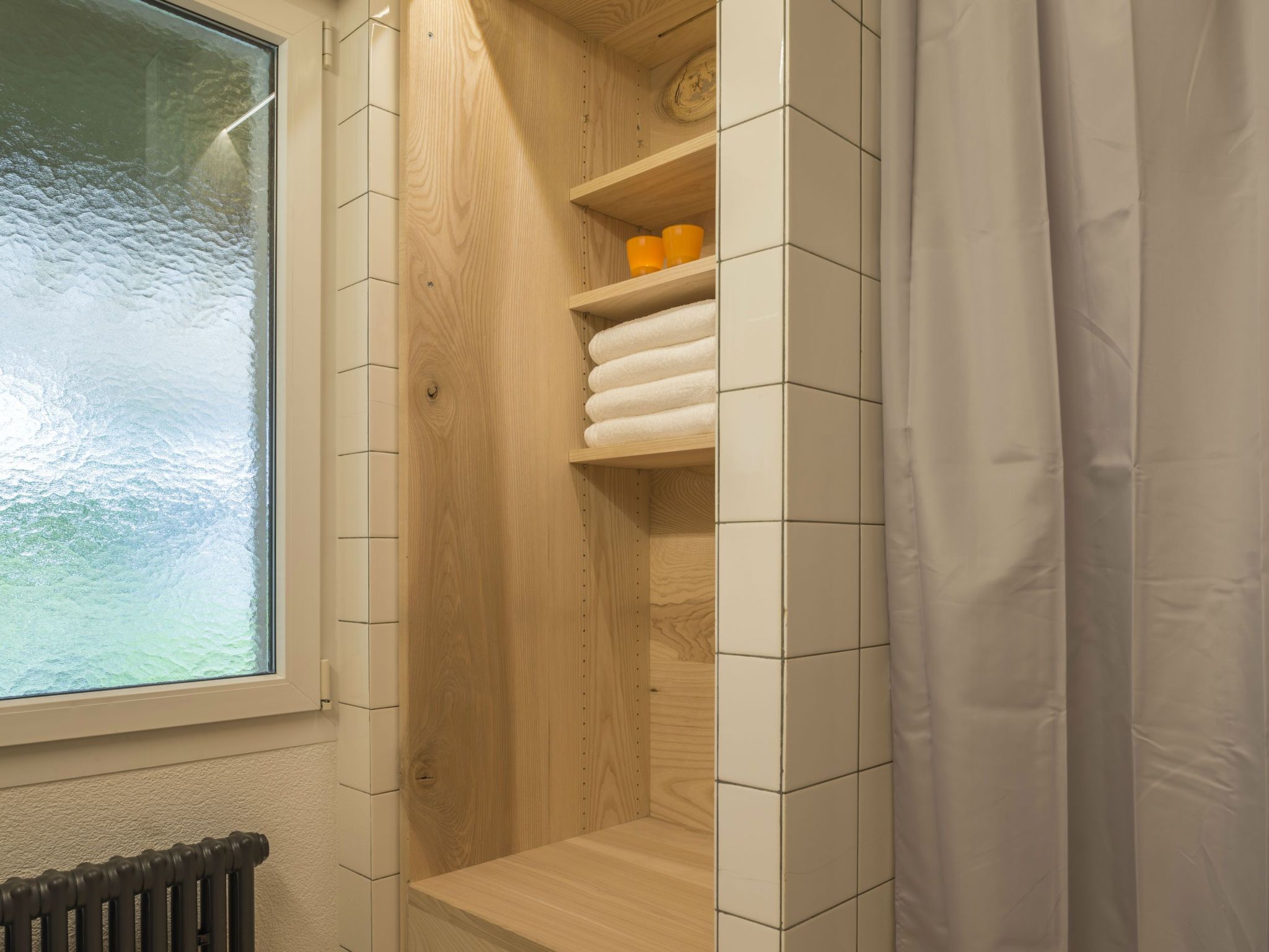 Appartement Ferienhaus Regan, Obersaxen-Valata, (Surcuolm), 38044B – Salle de bains, photo 6 sur 32