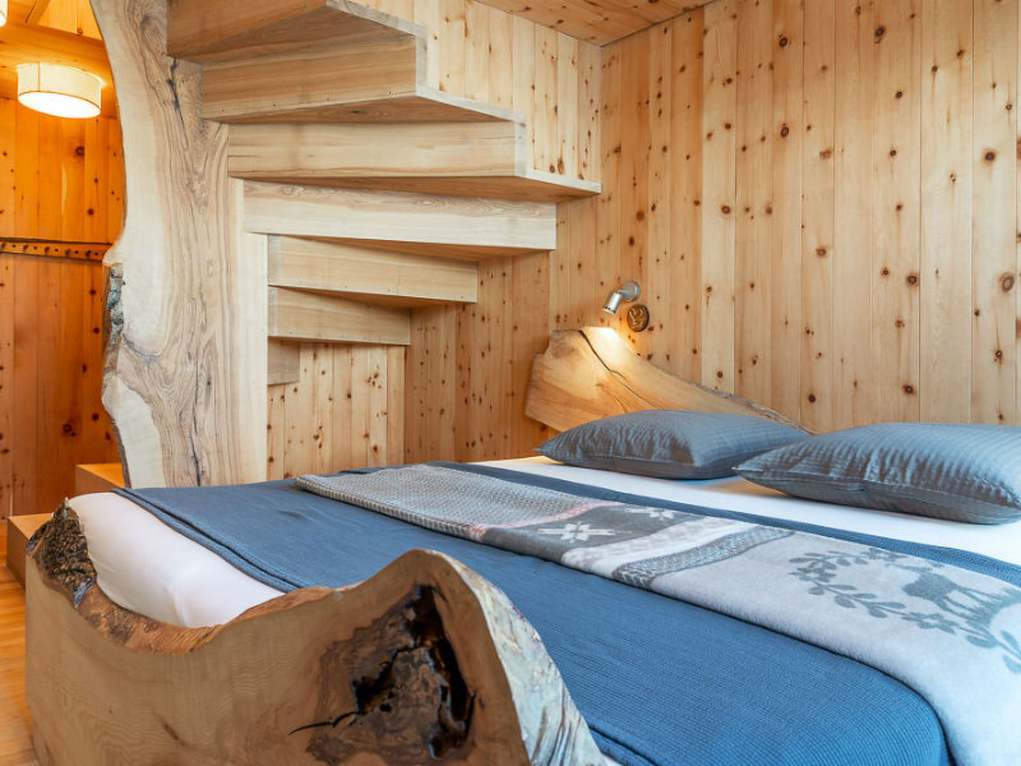 Regan, Obersaxen-Valata, (Surcuolm). - Binnen