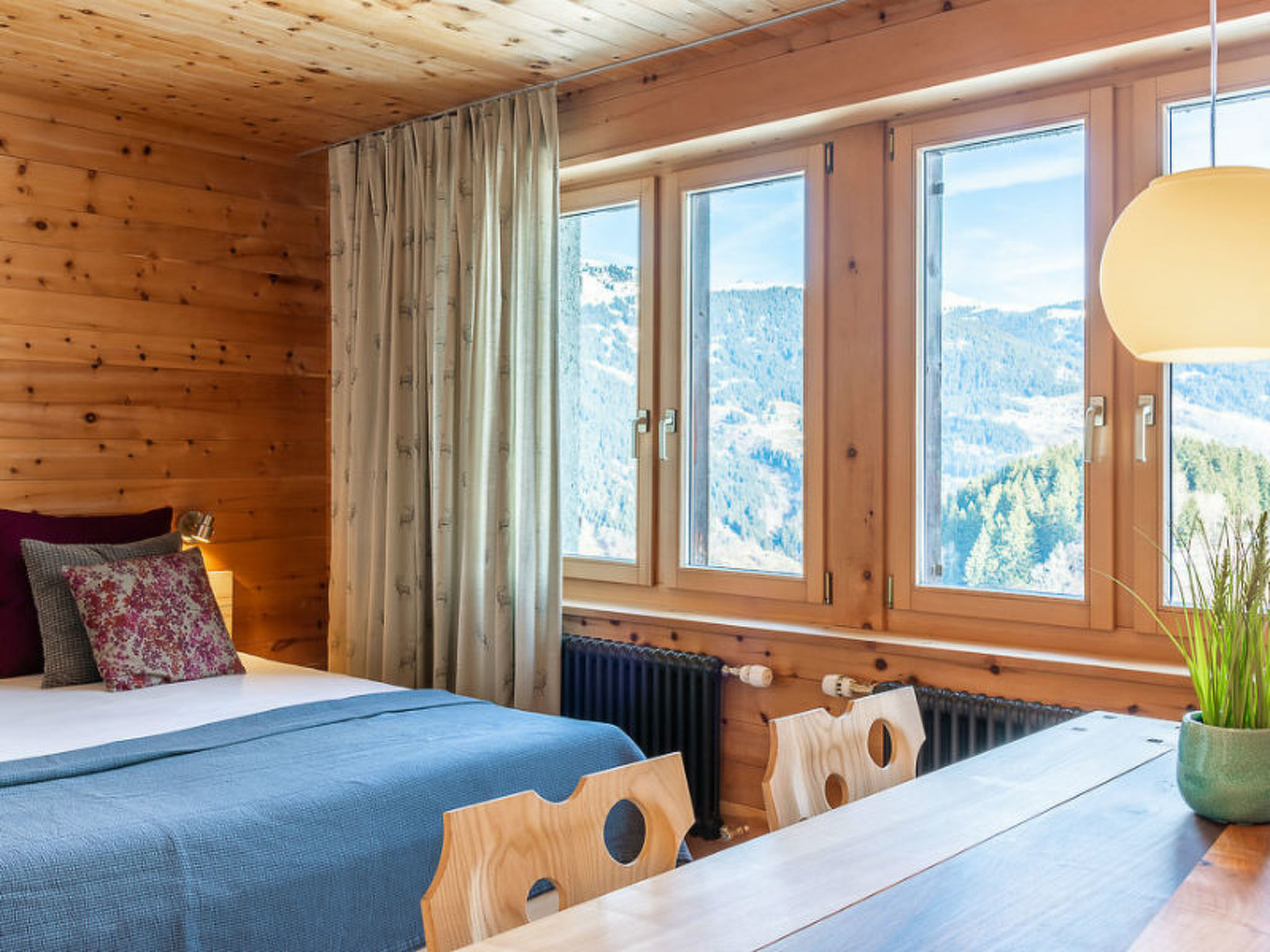 Regan, Obersaxen-Valata, (Surcuolm). - Binnen