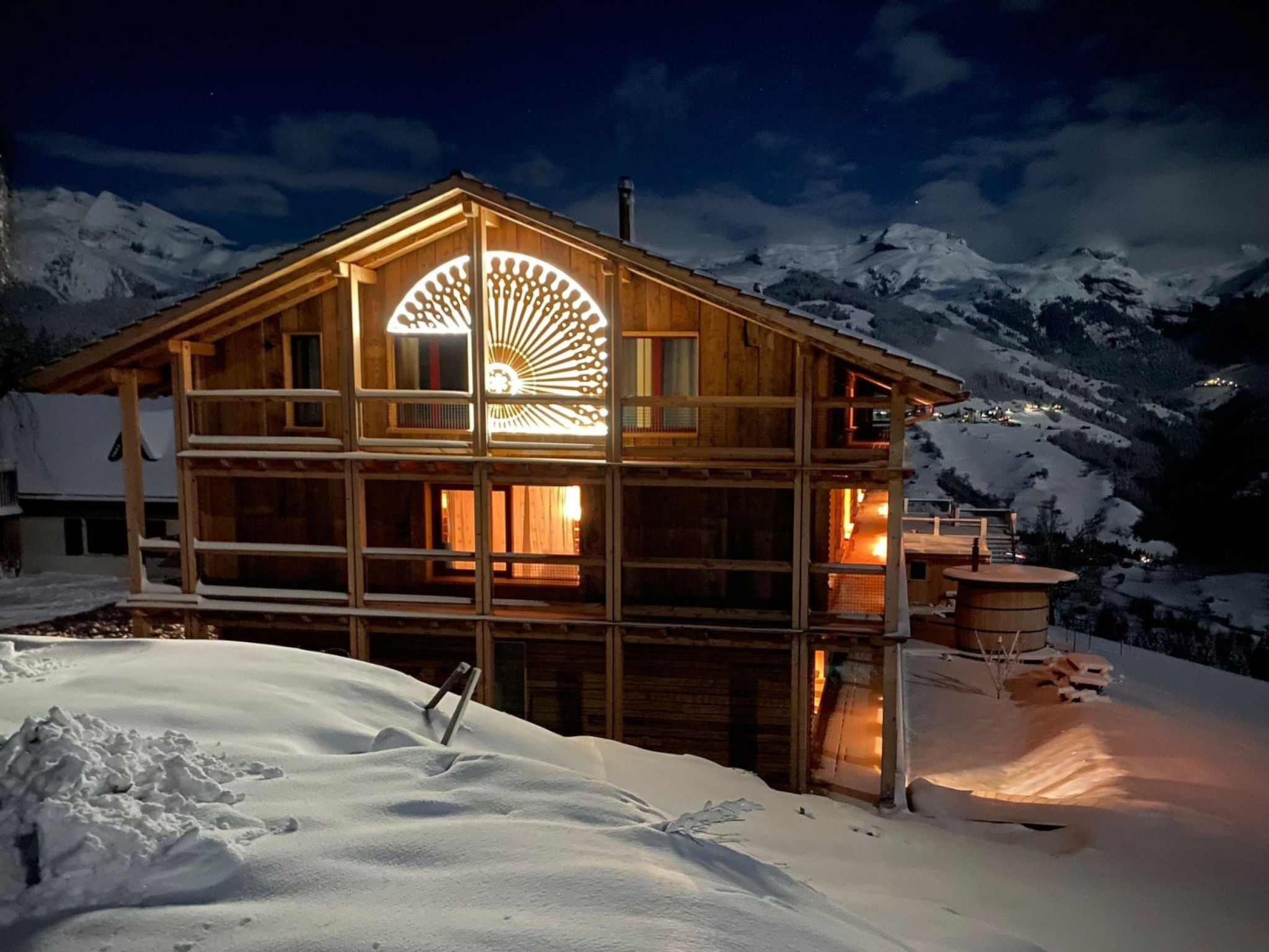 Regan, Obersaxen-Valata, (Surcuolm). - Buiten