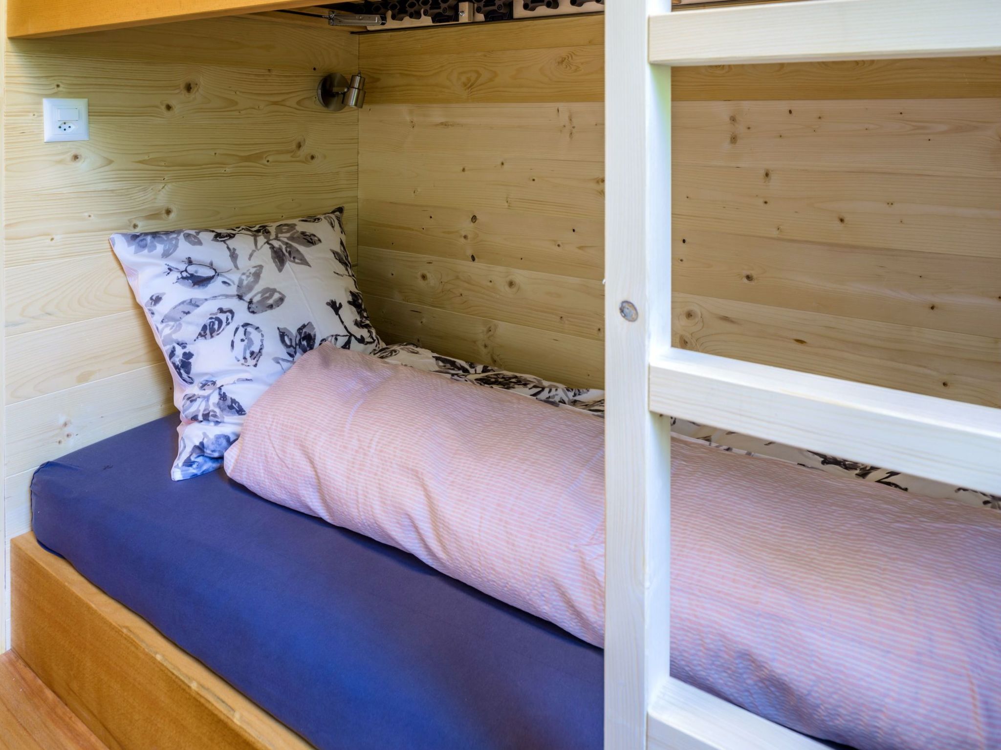 Appartement Ferienhaus Regan, Obersaxen-Valata, (Surcuolm), 38044B – Chambre, photo 11 sur 32