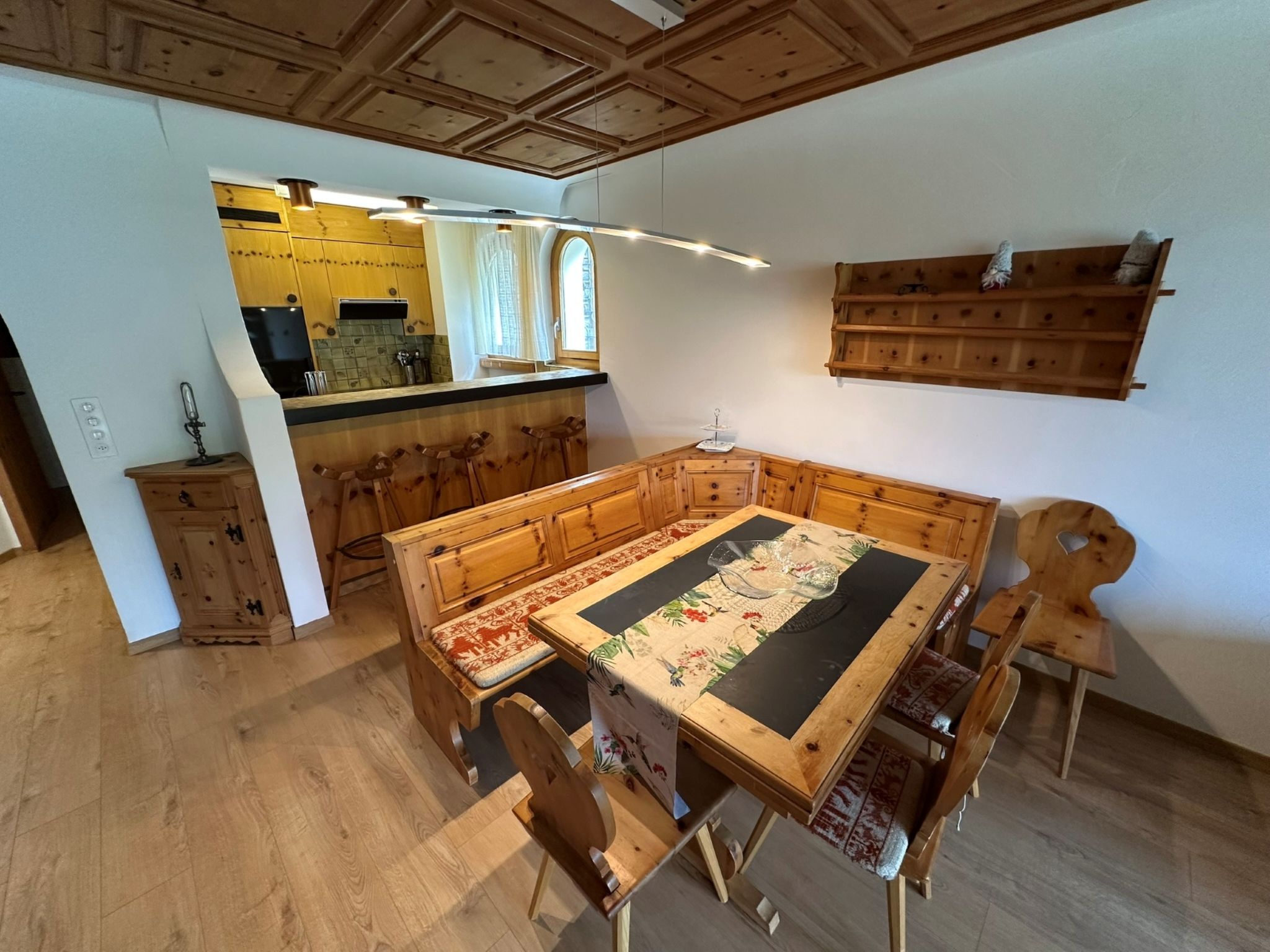 Sut Via 19, Surcuolm, (Surcuolm). - Binnen