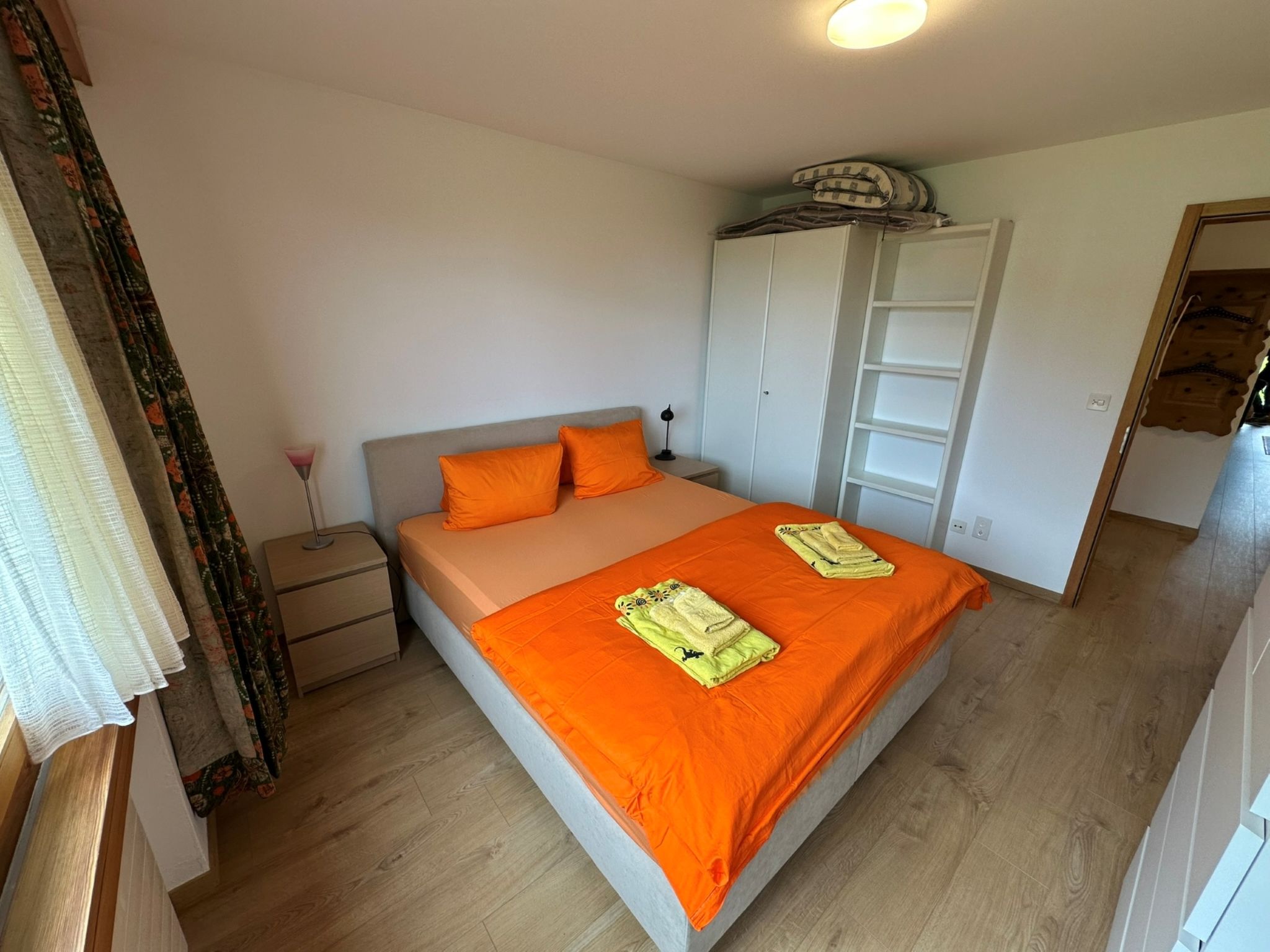 Sut Via 19, Surcuolm, (Surcuolm). - Binnen