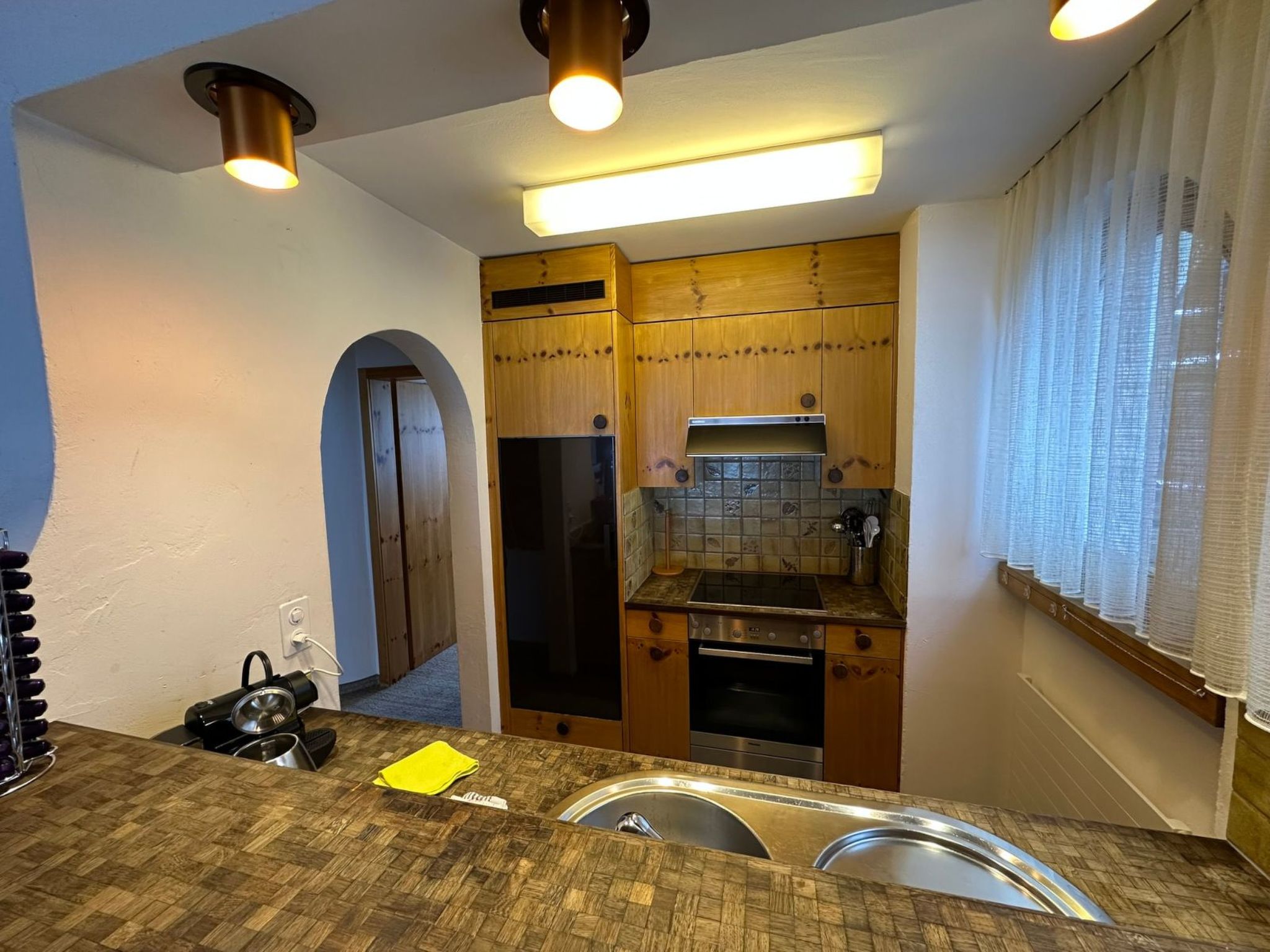 Appartement Sut Via 19, Surcuolm, (Surcuolm), 38005B – Cuisine et coin repas, photo 9 sur 23