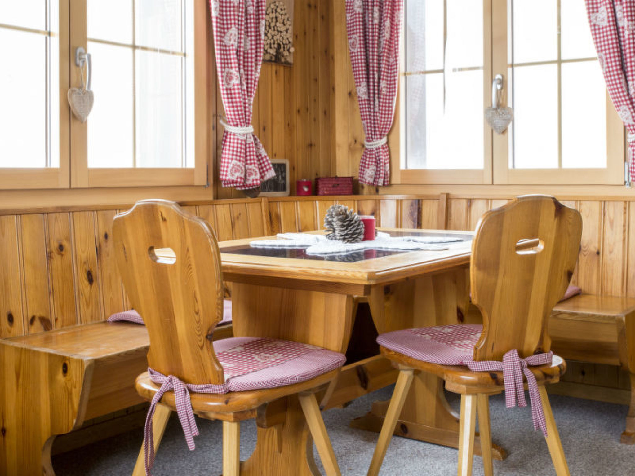 Scudera Walder, Surcuolm, (Surcuolm). - Binnen