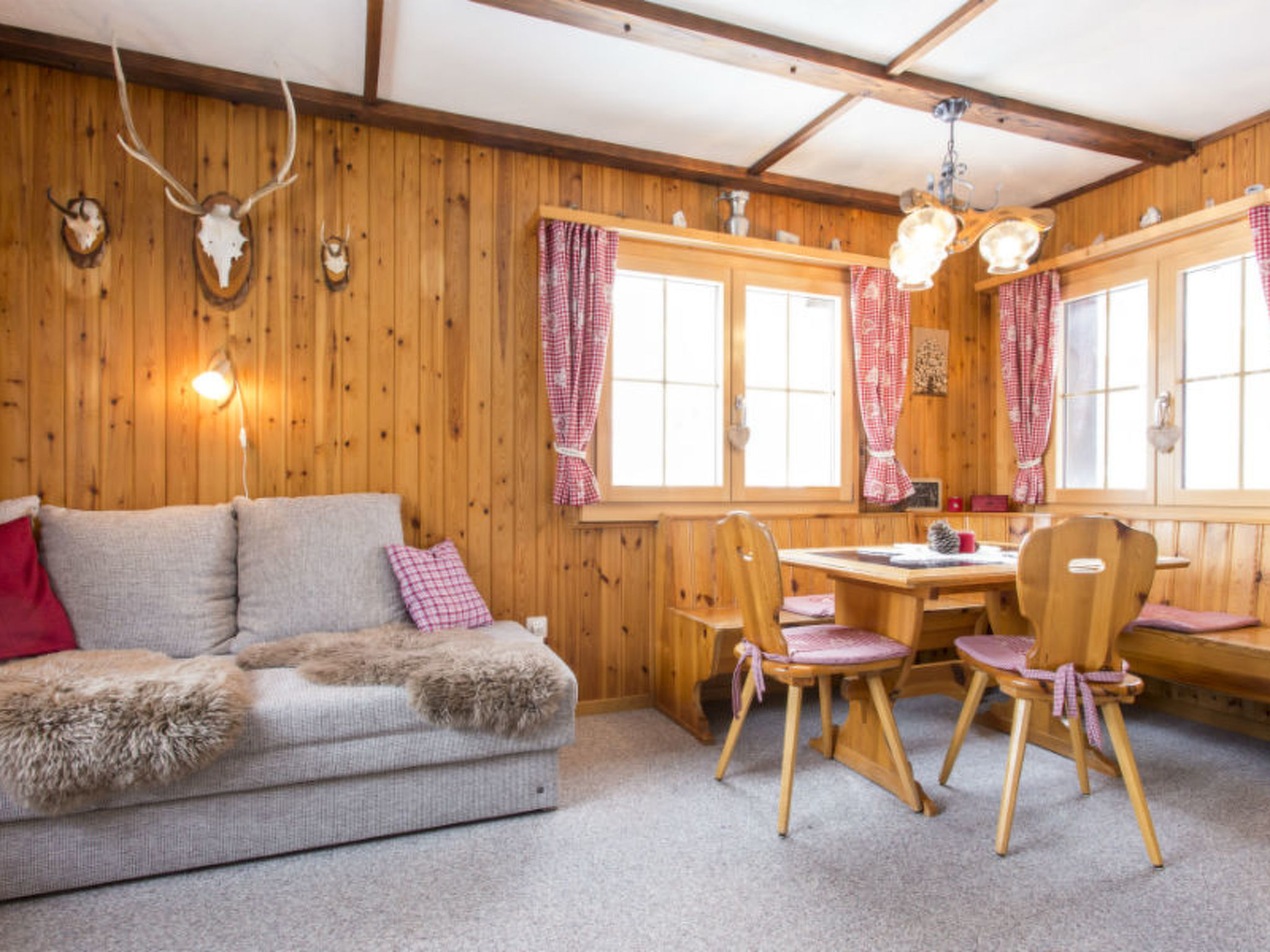 Scudera Walder, Surcuolm, (Surcuolm). - Binnen