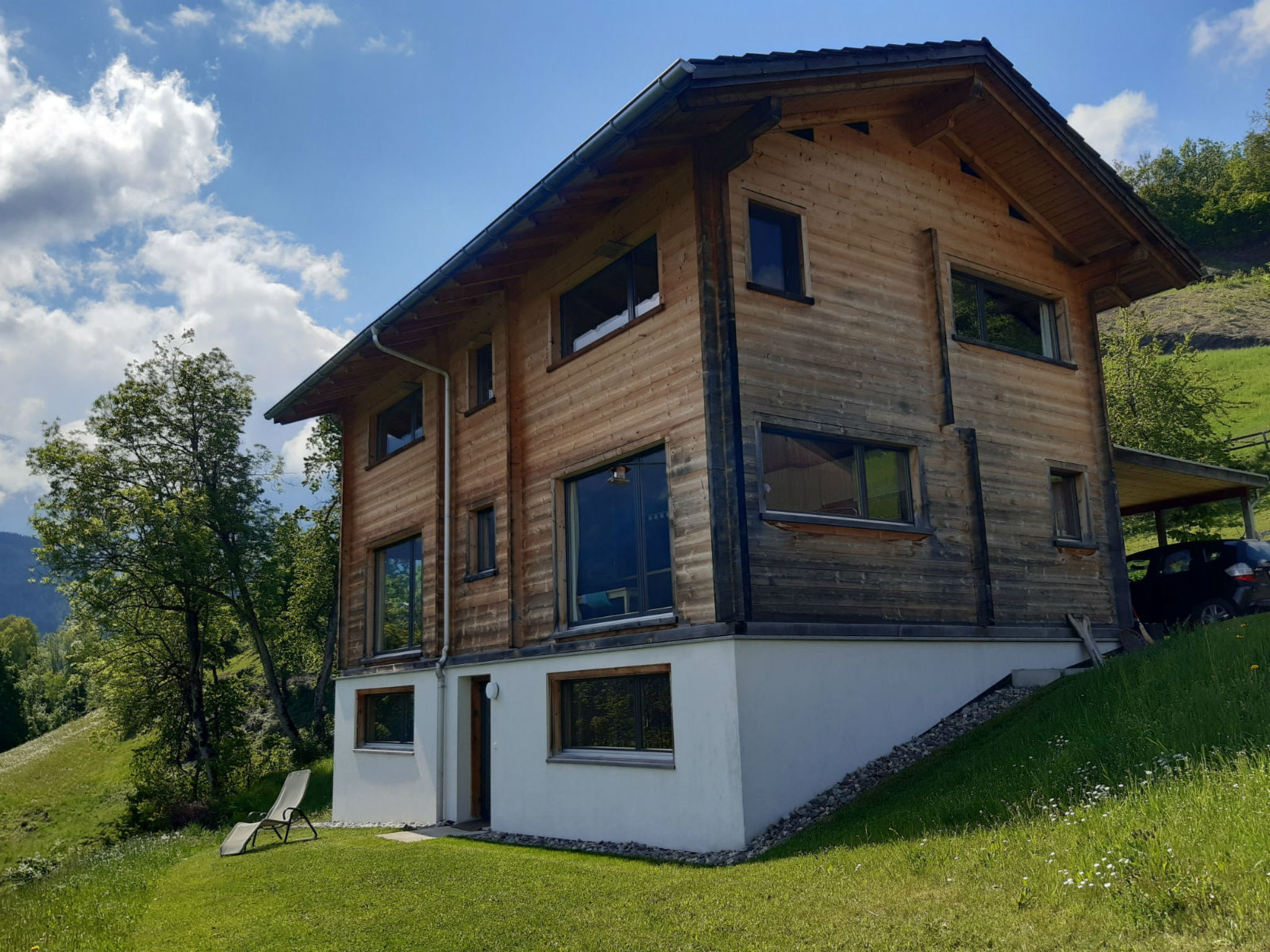 Nisals, Luven, (Luven). - Buiten