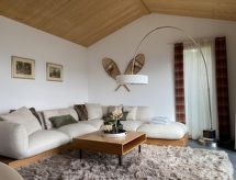Lumnezia Lux: Ruim chalet voor 12 personen direct aan de skipiste in Cumbel - thumbnail 4