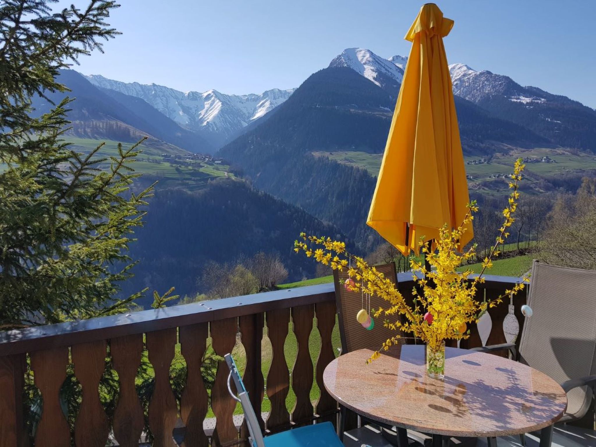 Casa Lumina, Cumbel, (Cumbel).