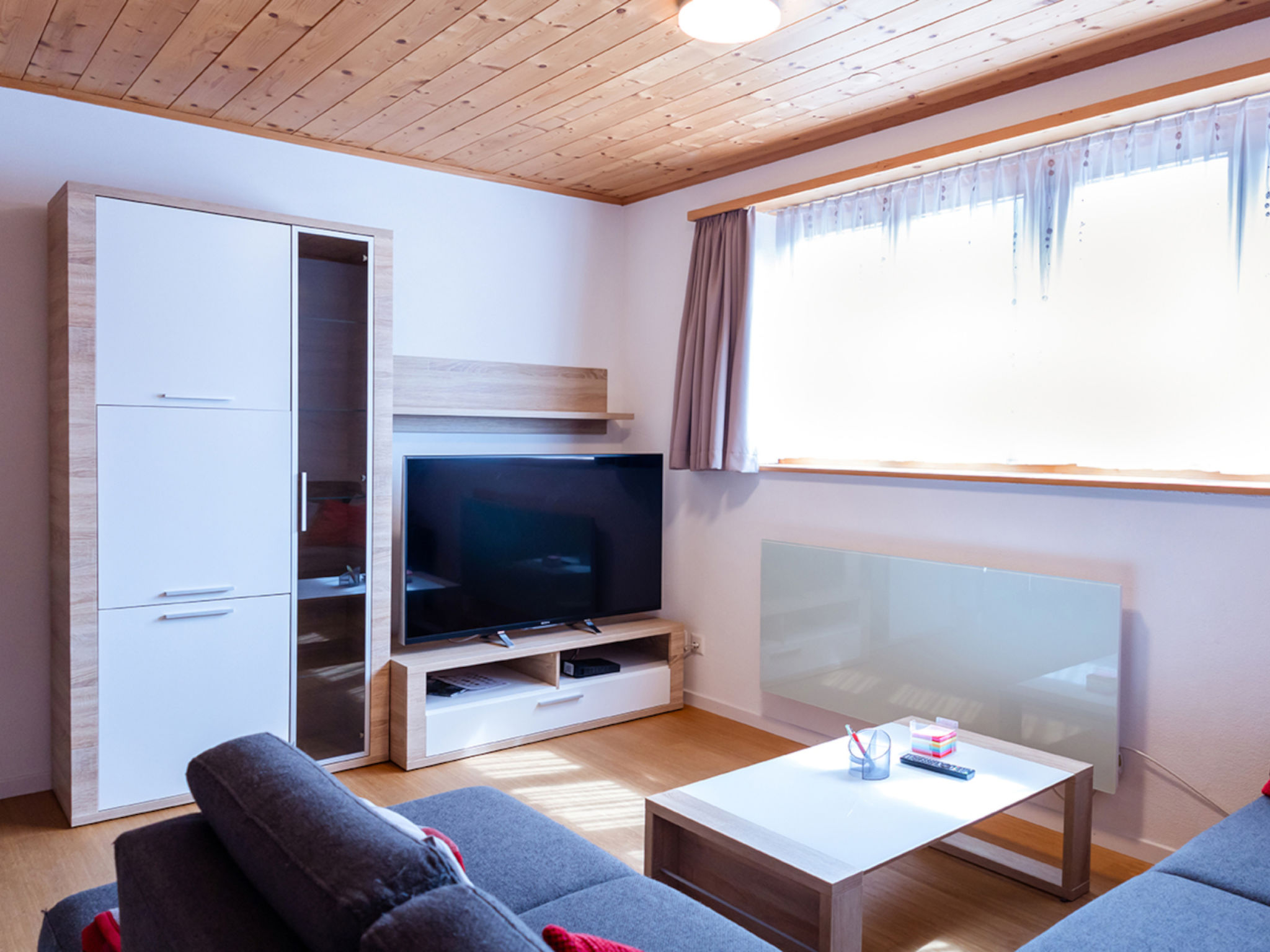 Dado Casanova, Cumbel, (Cumbel). - Inside