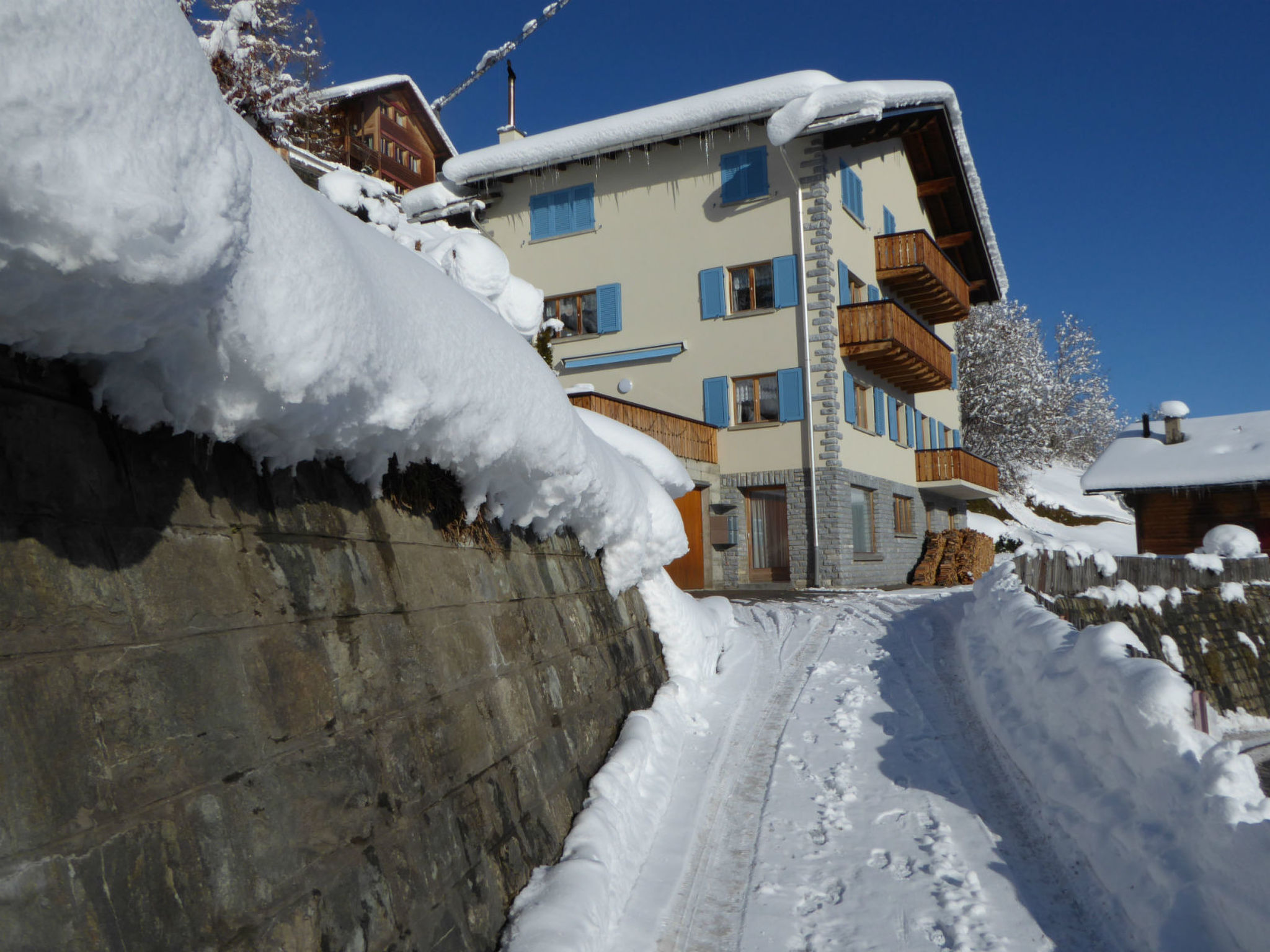 Dado Casanova, Cumbel, (Cumbel). - Outside