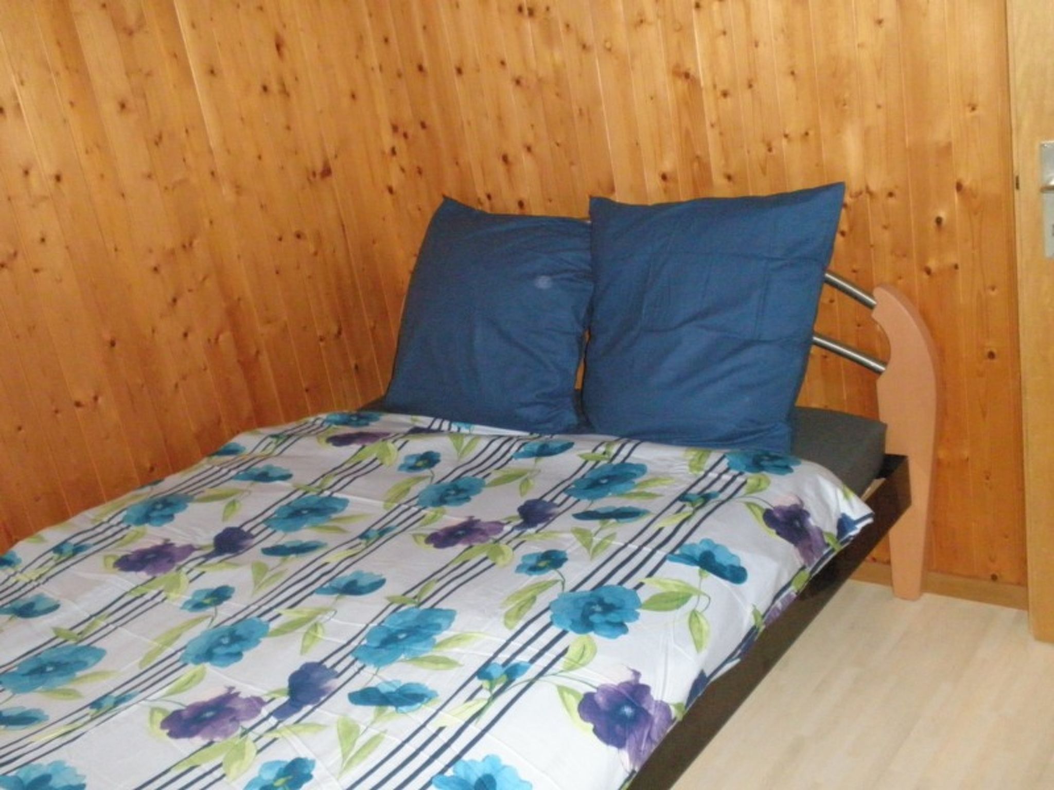 Casa Curgnun Collenberg, Morissen, (Morissen). - Image-tags.info