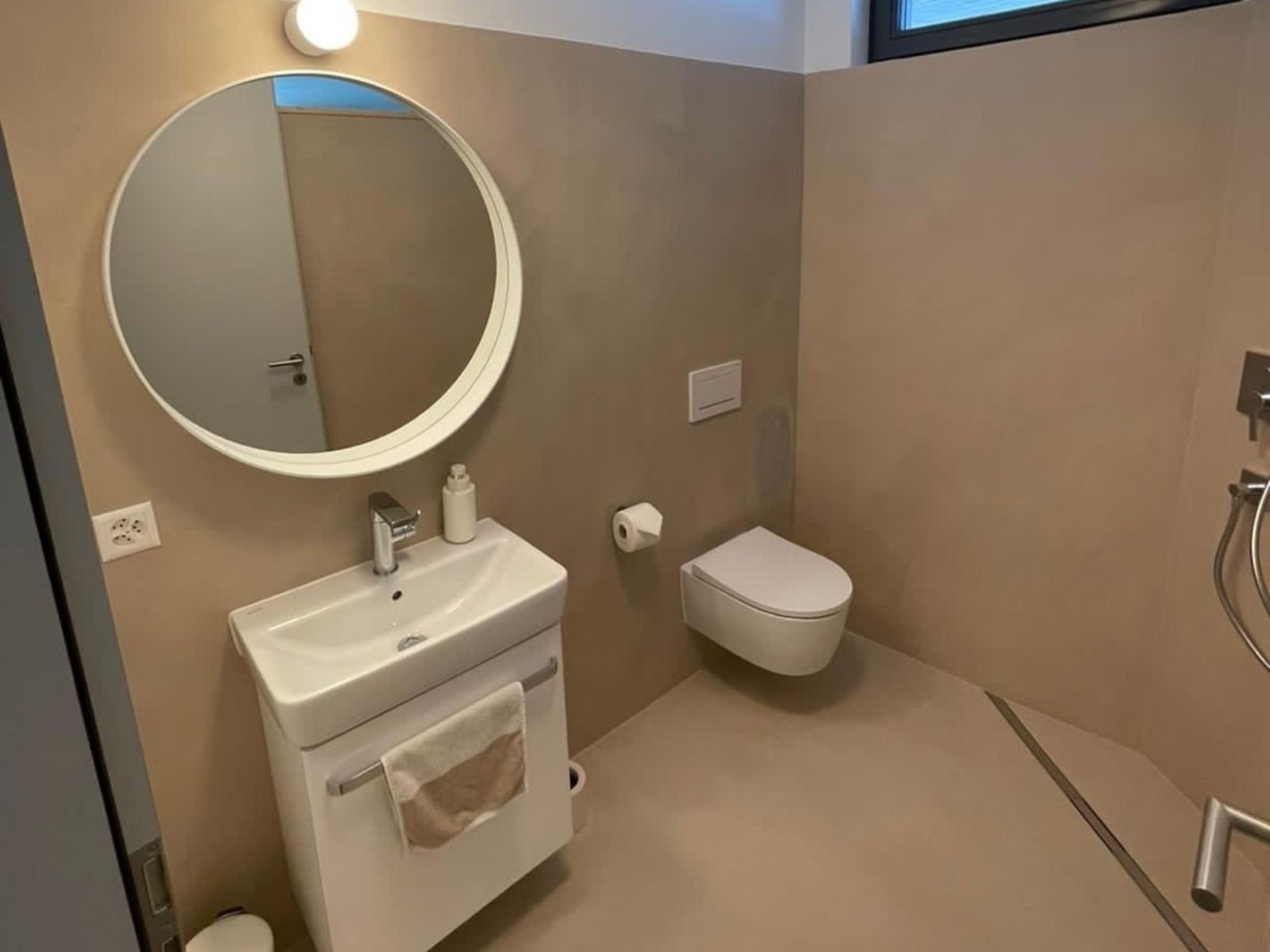 Appartement Schwalbennest Votteler, Morissen, (Morissen), 43009B – Salle de bains, photo 5 sur 26