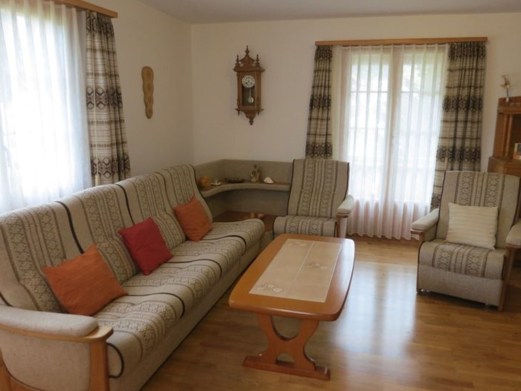 Appartement Casa Davos Cuort Good, Vella, (Vella), 44004B – Séjour, photo 13 sur 20