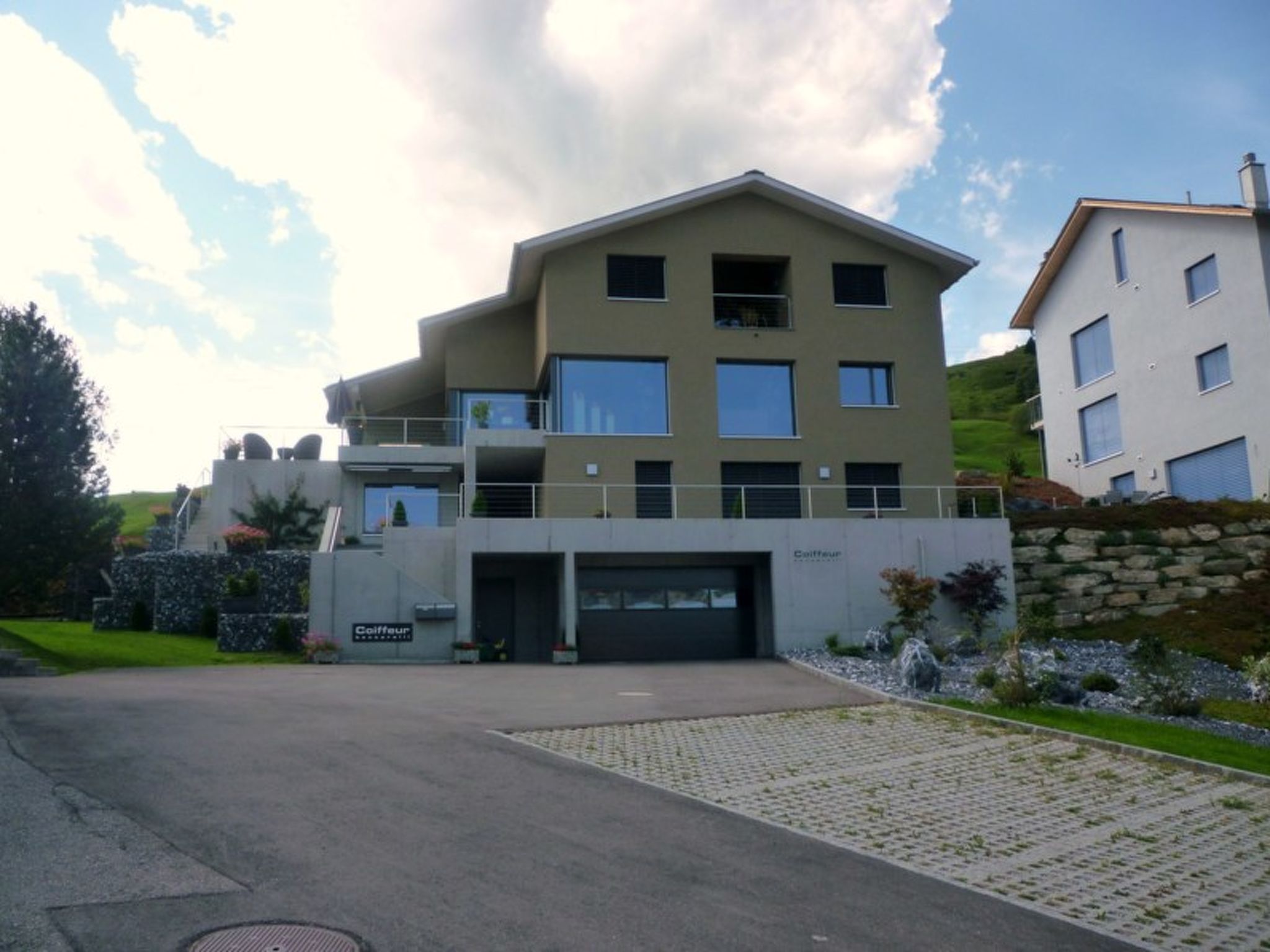 Denter Uauls Tanno, Vella, (Vella).