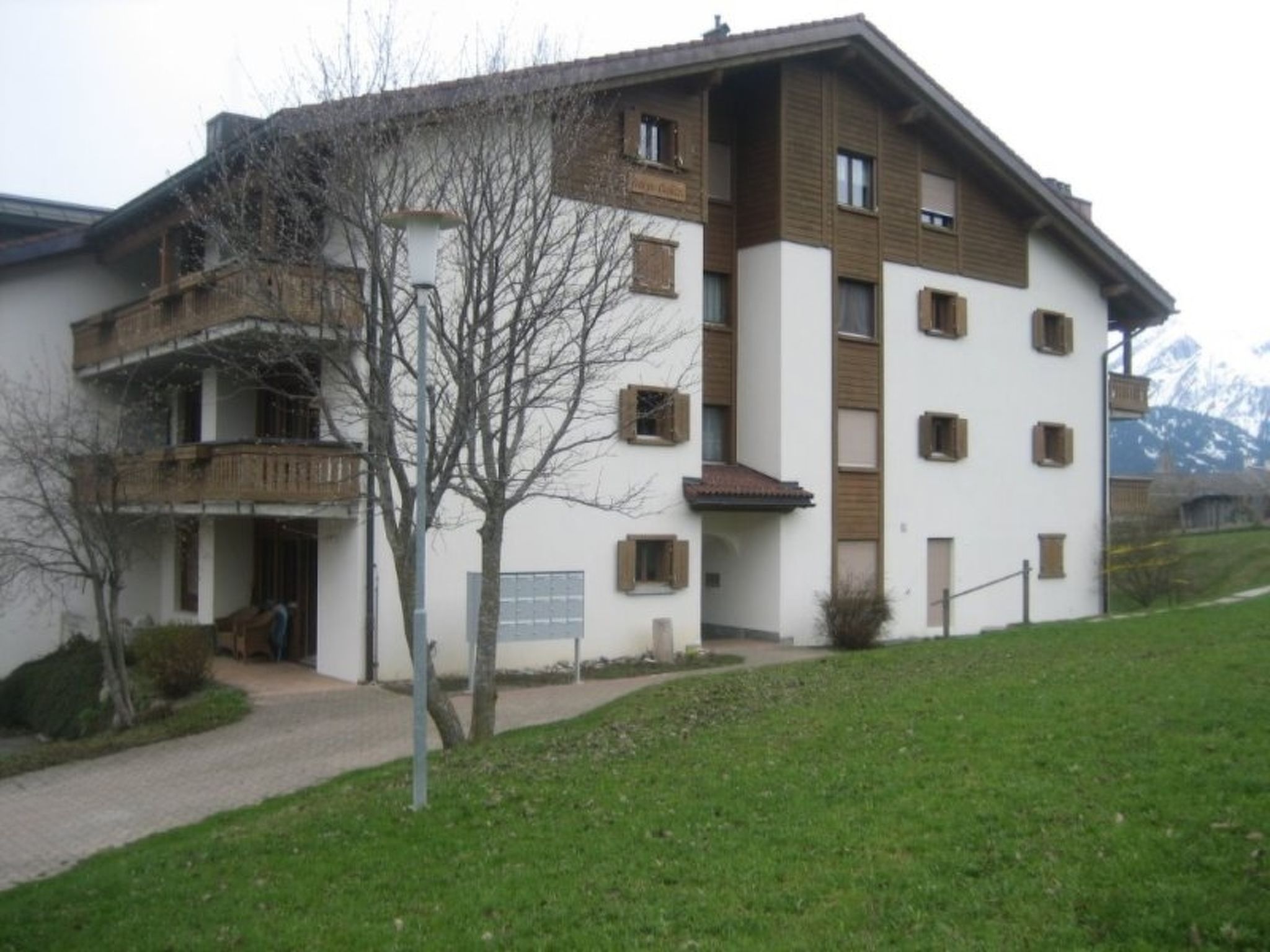 Davos Caplan Ledermann, Vella, (Vella).