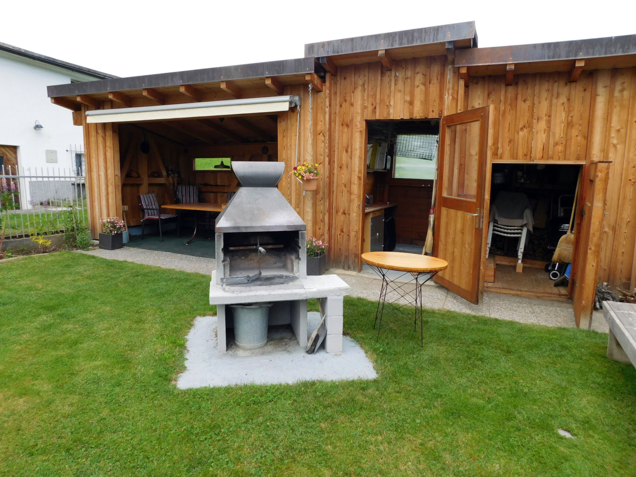 Quadra Rohner, Degen, (Degen). - Buiten