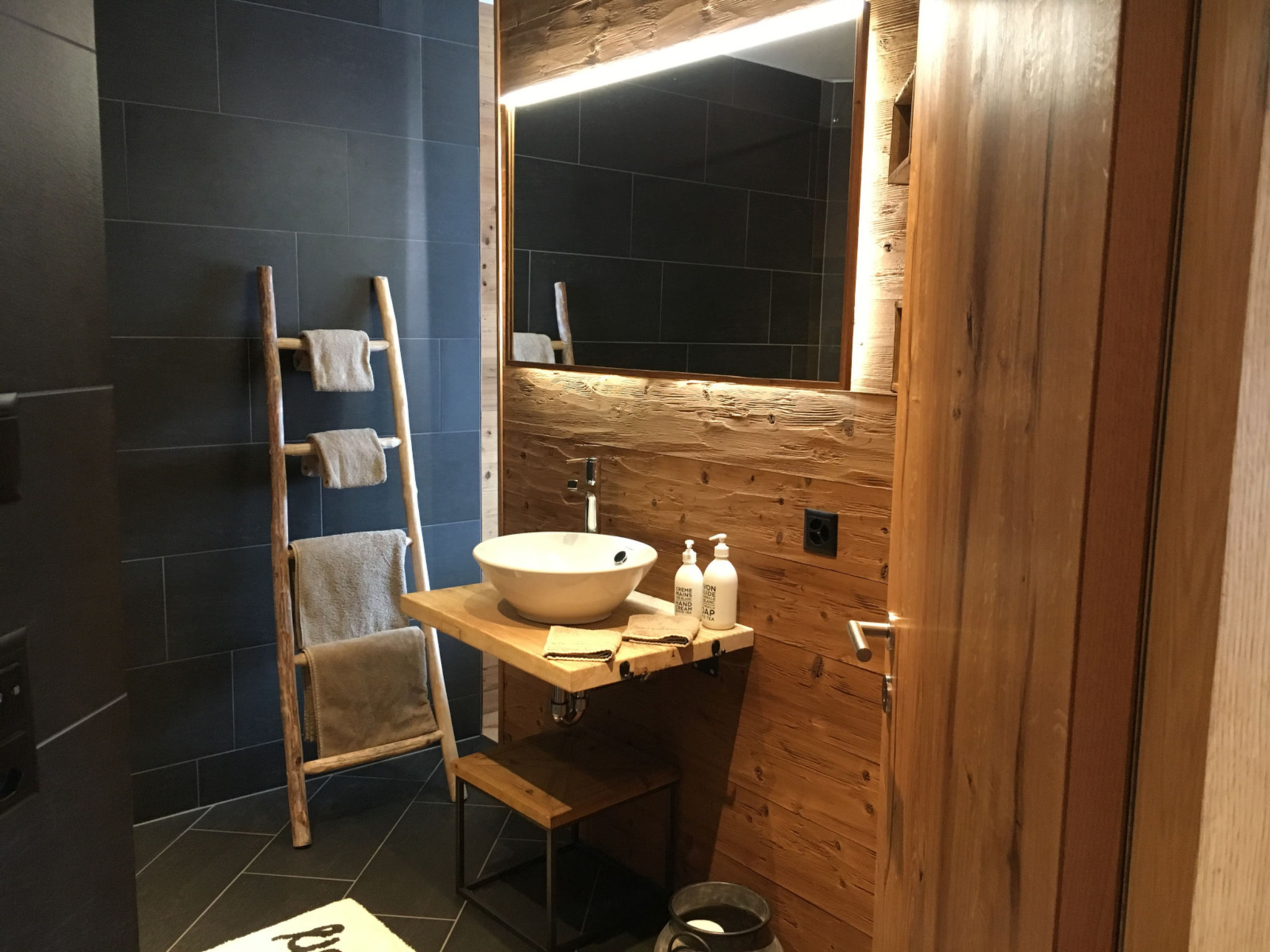 Casa Bischu Valtiarm, Vattiz, (Vattiz).