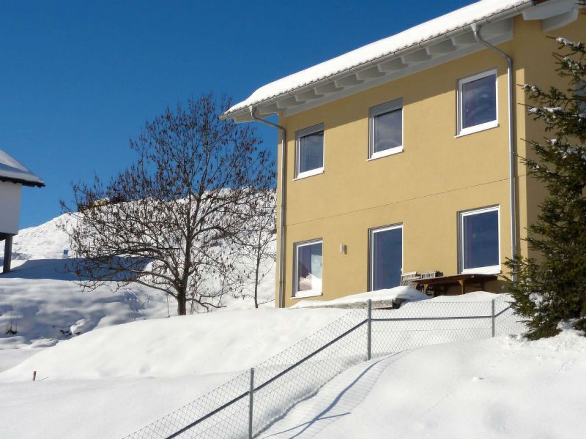 Appartement Ferienhaus Bual da Rumein Wettstein, Rumein, (Degen), 45003B – Extérieur de la maison, photo 5 sur 14