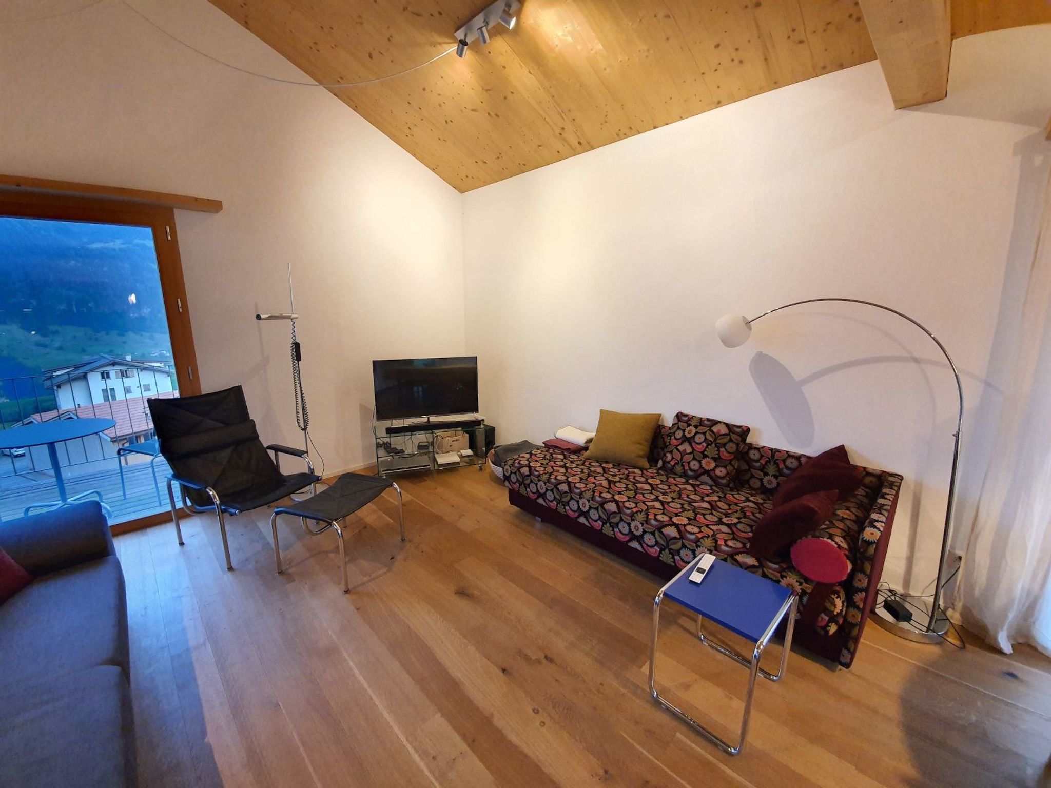Appartement Ferienhaus Balcon Sulegliv, Vattiz, (Vattiz), 46006B – Séjour, photo 12 sur 21