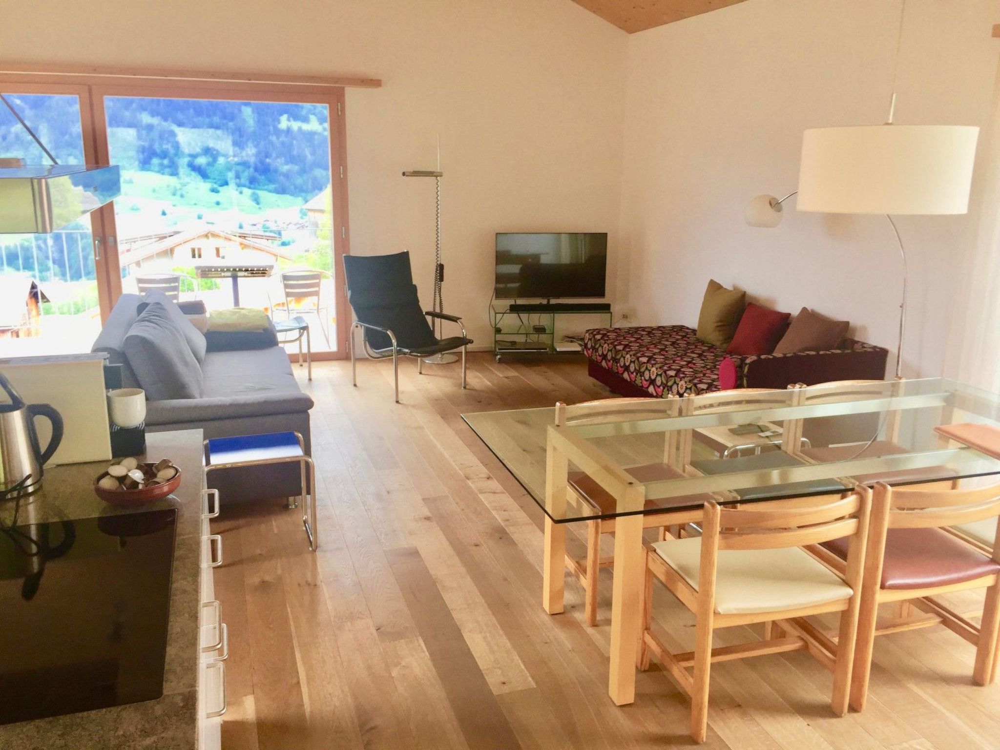Appartement Ferienhaus Balcon Sulegliv, Vattiz, (Vattiz), 46006B – Cuisine et coin repas, photo 14 sur 21